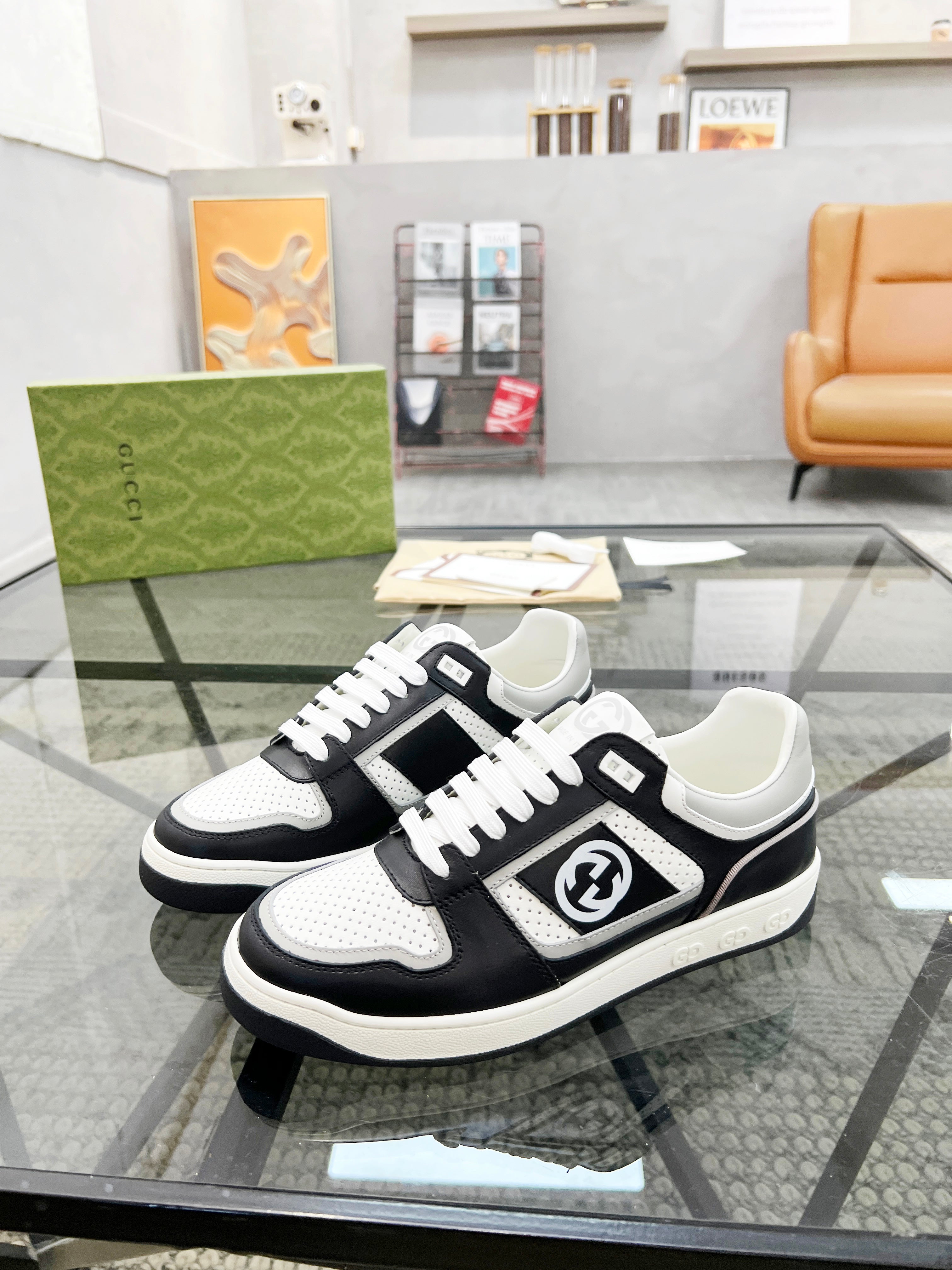 GG Men's Sneaker White Black Cowhide 525902