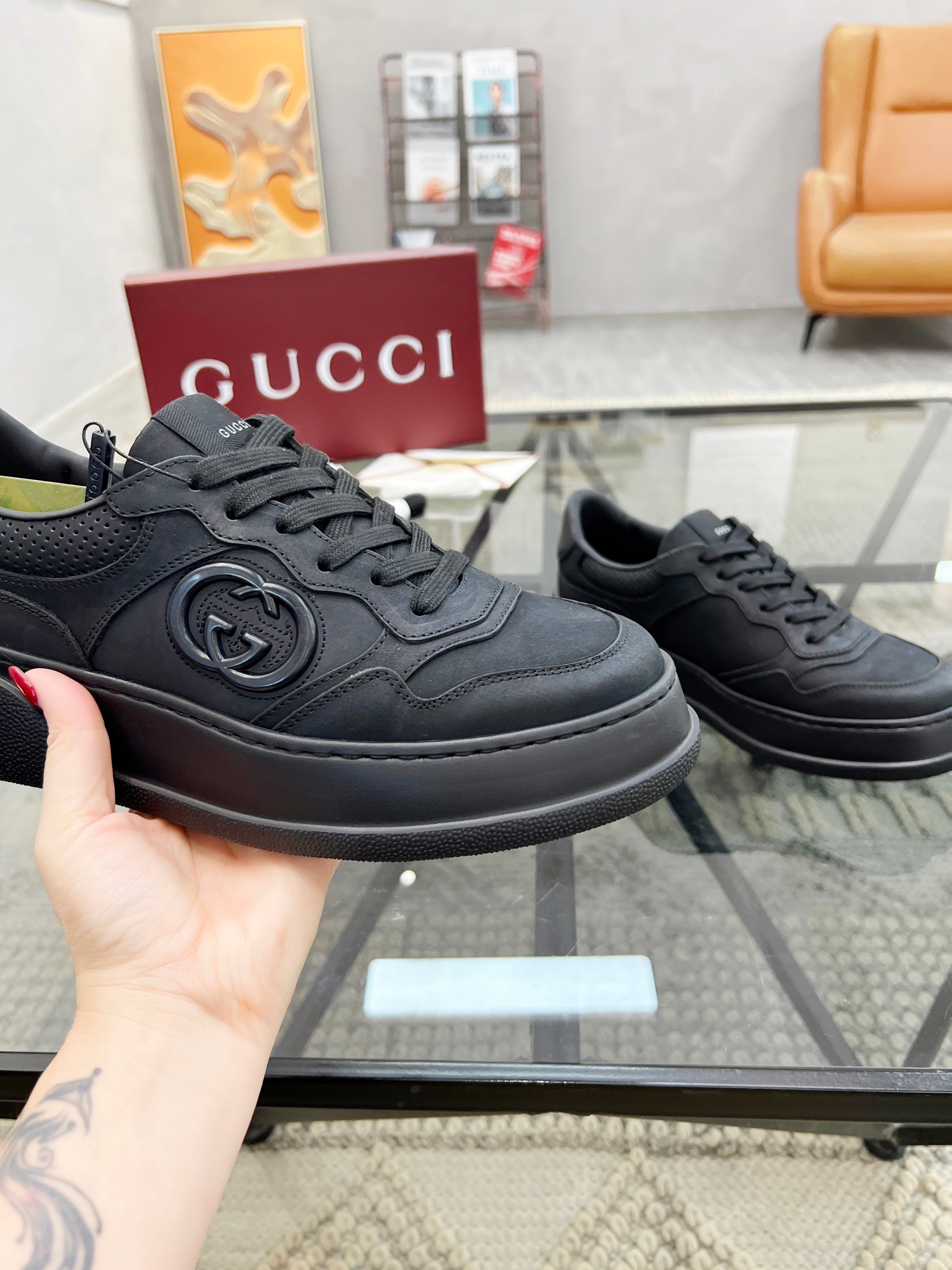 GG Men's Sneaker Black Cowhide 525914