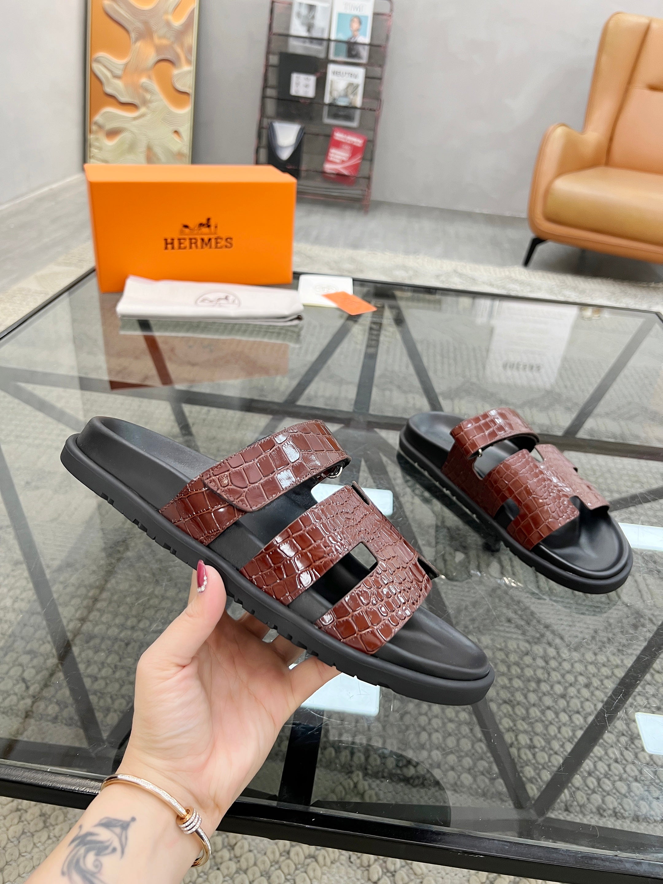 HM Men's Chypre Slide Red Cowhide 544582