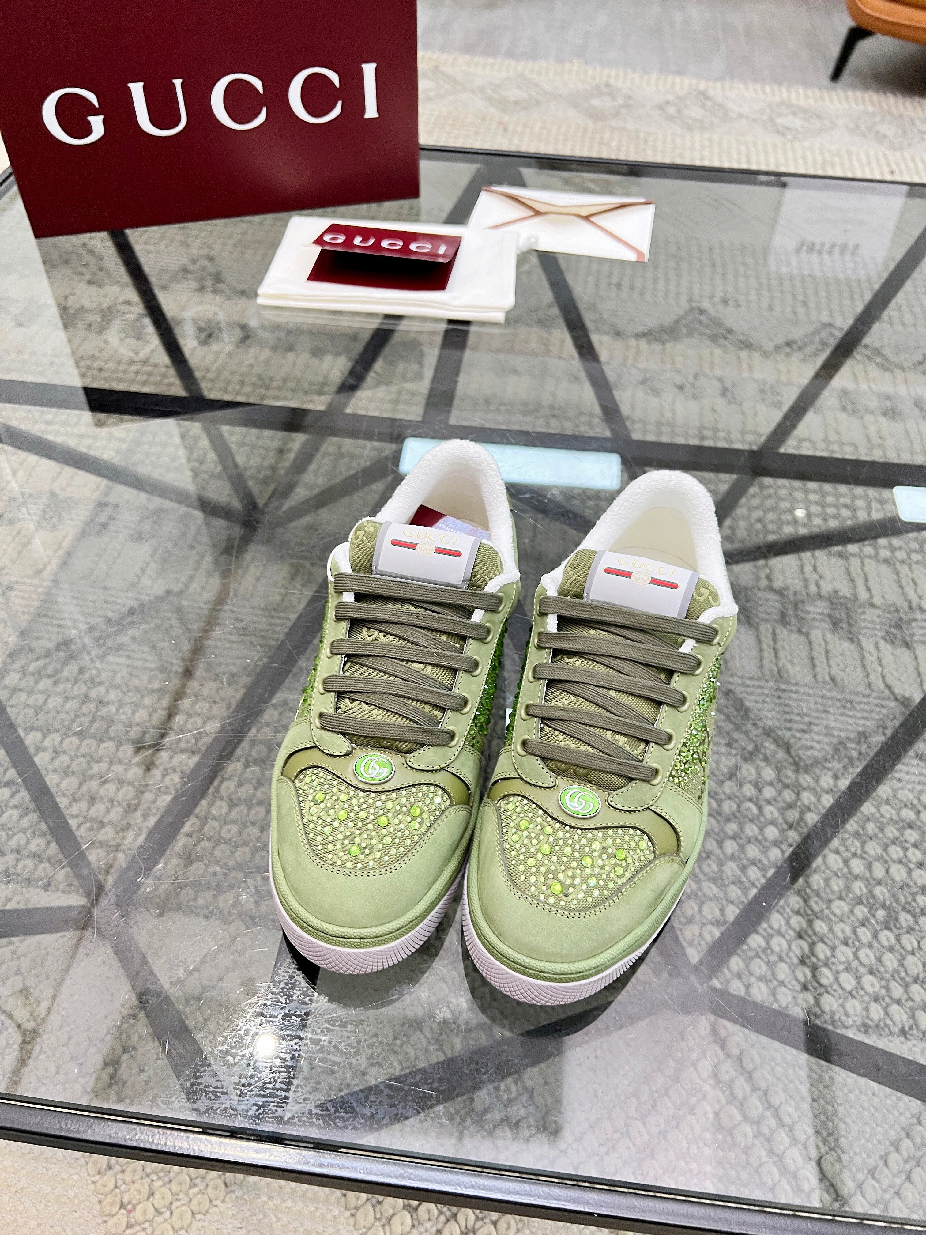 GG Men's Screener Sneaker Green Diamond Cowhide 559029