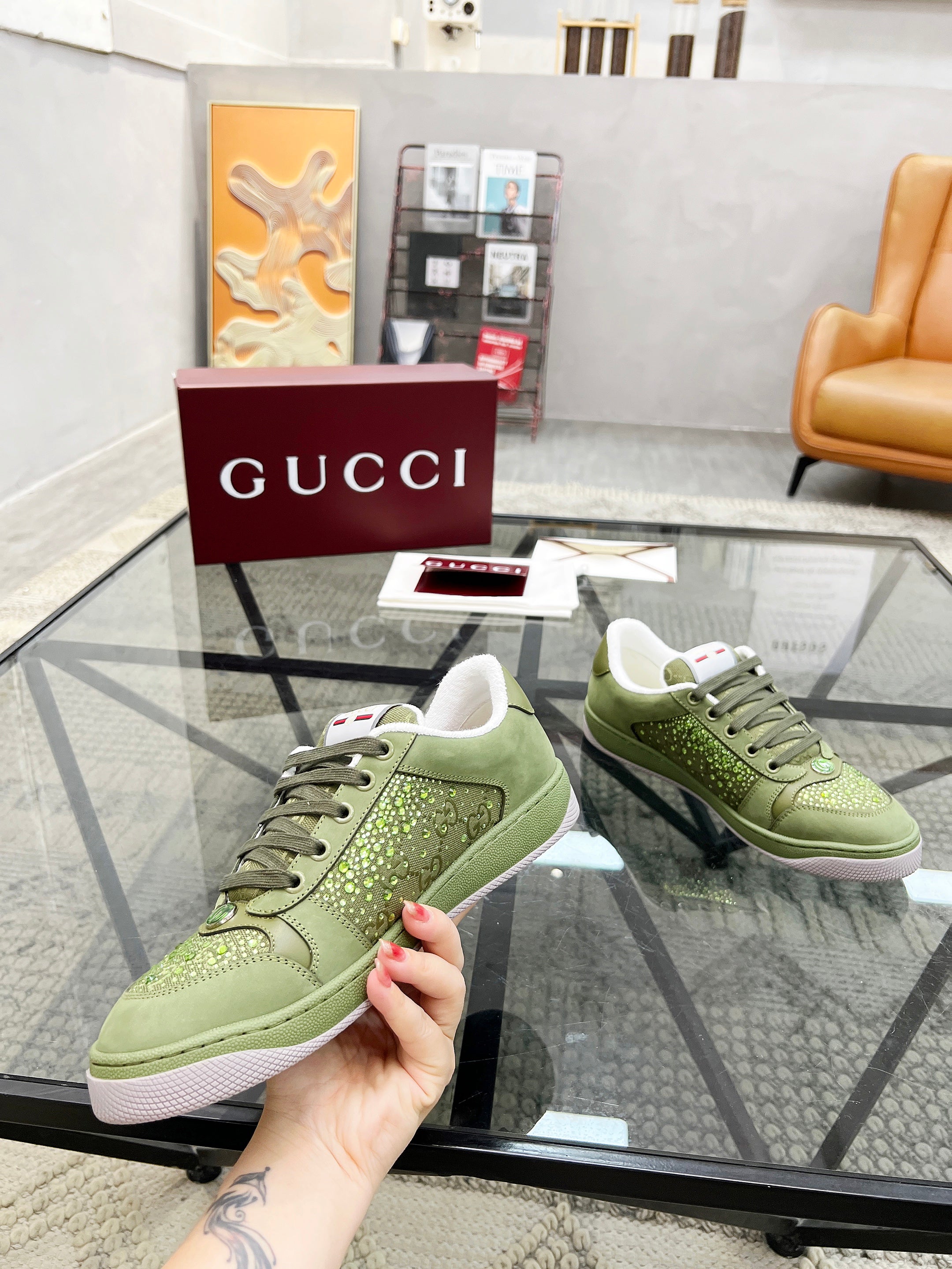 GG Men's Screener Sneaker Green Diamond Cowhide 559029