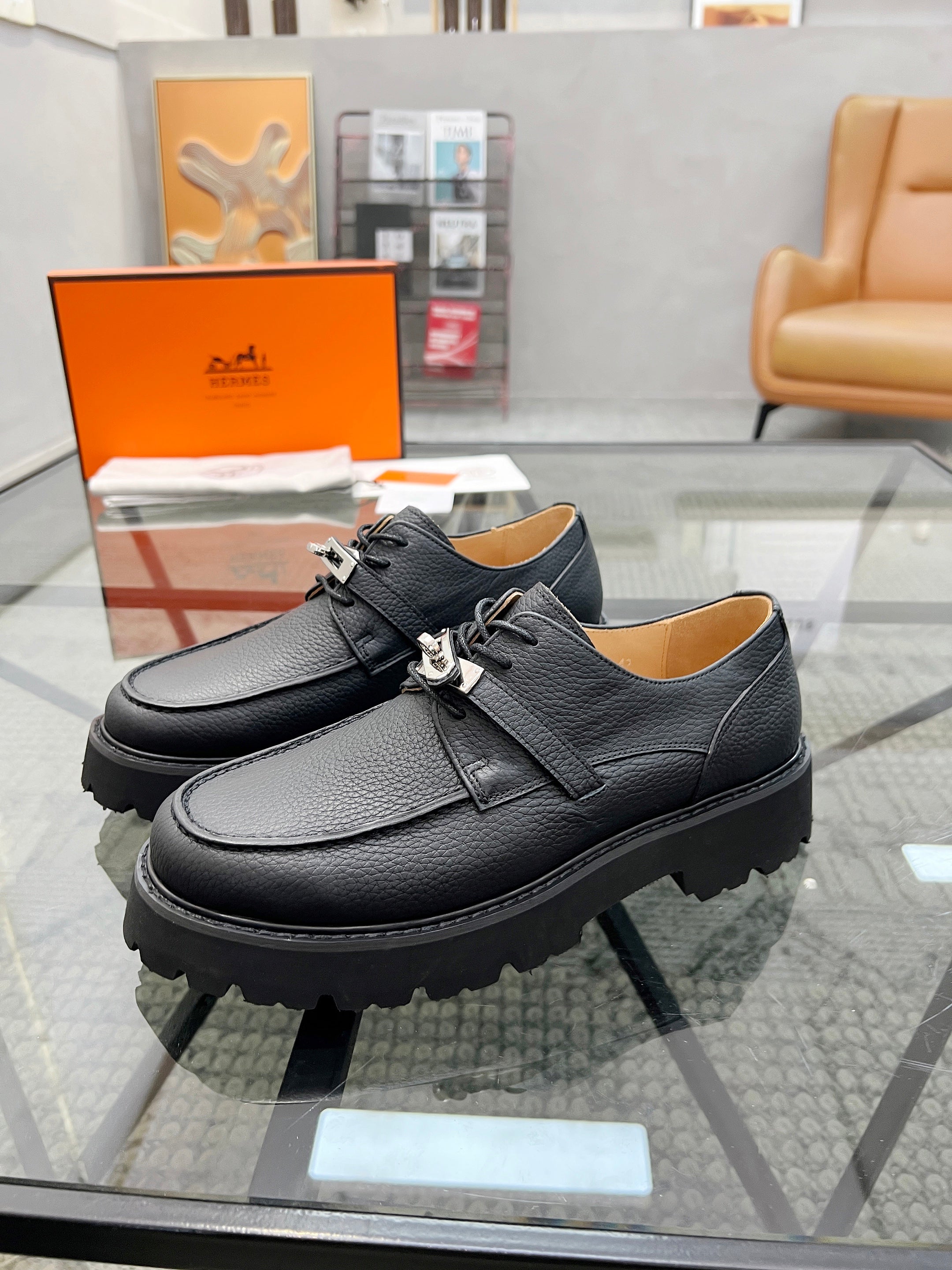 HM Men's First oxford Loafer Black Cowhide 590524