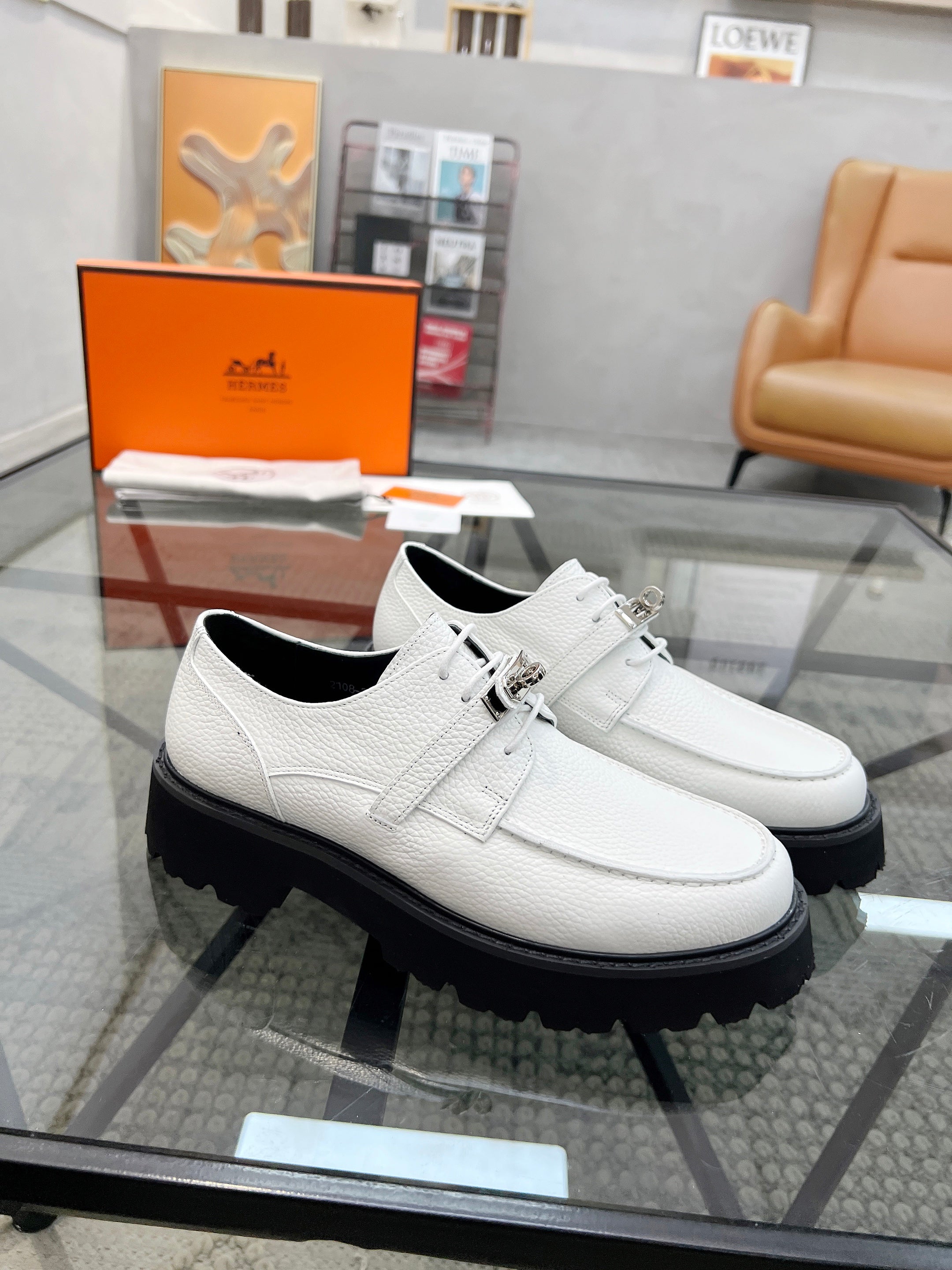 HM Men's First oxford Loafer White Cowhide 590525