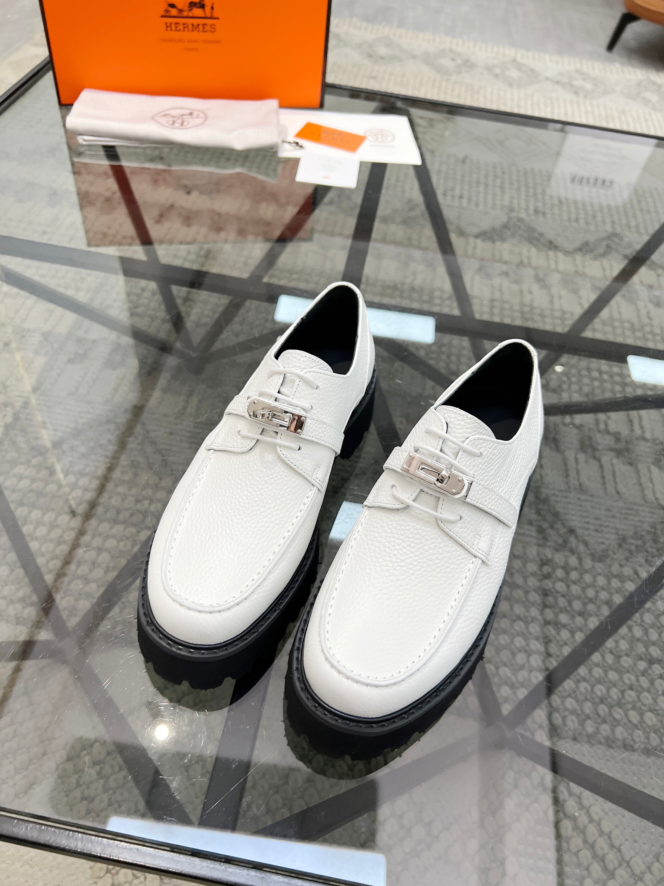 HM Men's First oxford Loafer White Cowhide 590525