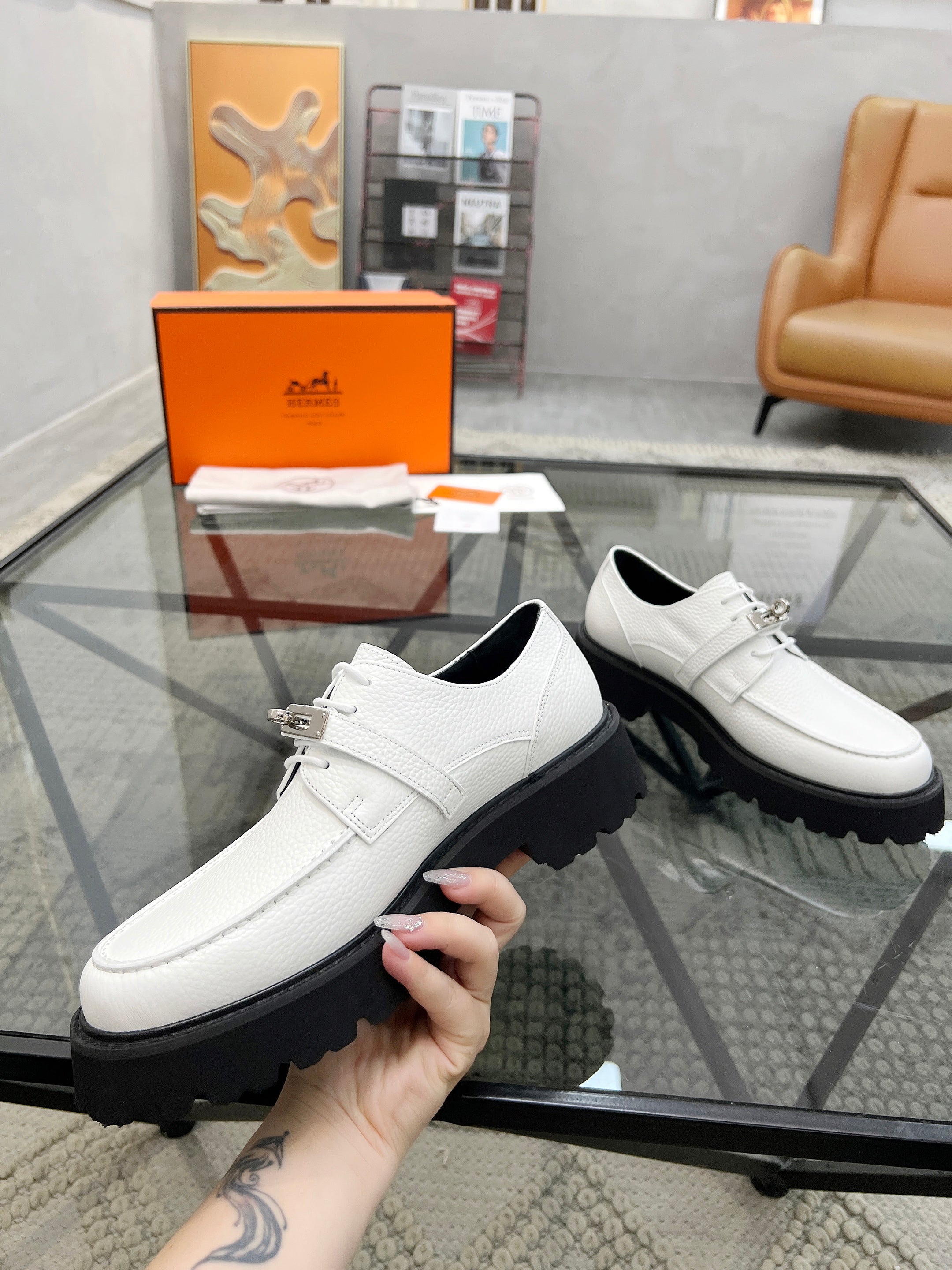 HM Men's First oxford Loafer White Cowhide 590525