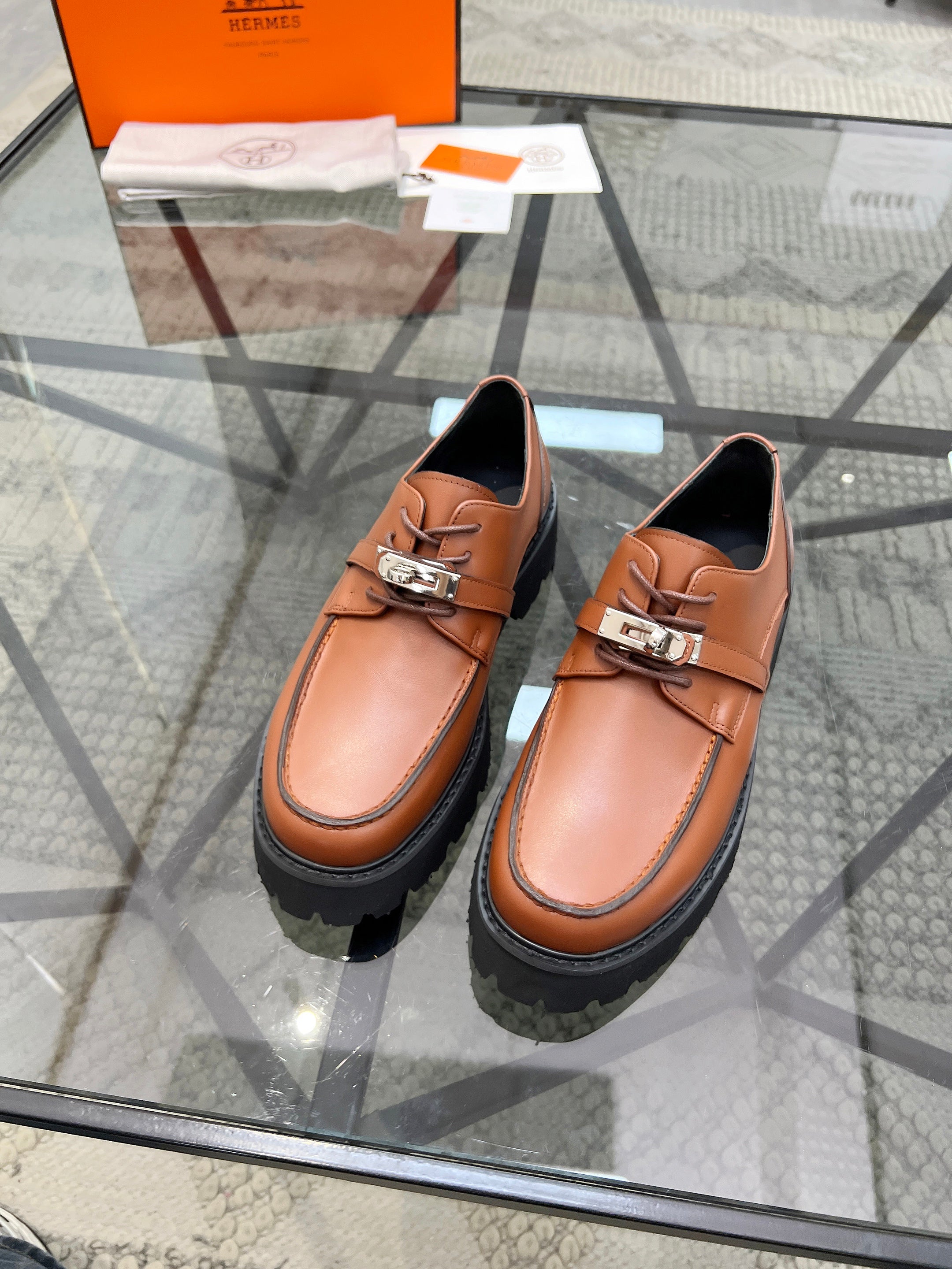 HM Men's First Oxford Loafer Brown Cowhide 590527