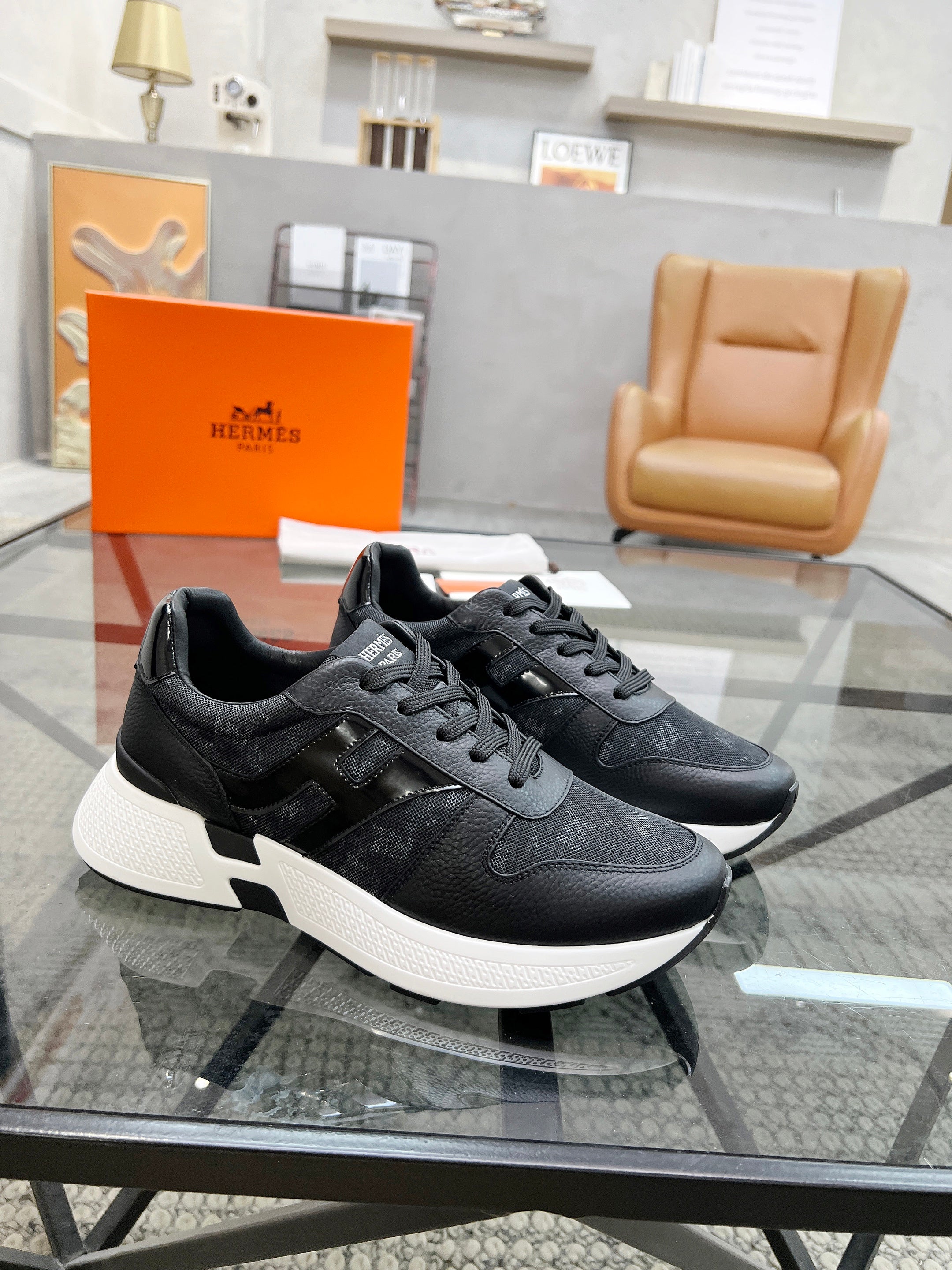 HM Men's Sneaker Black Cowhide Fabric 603852