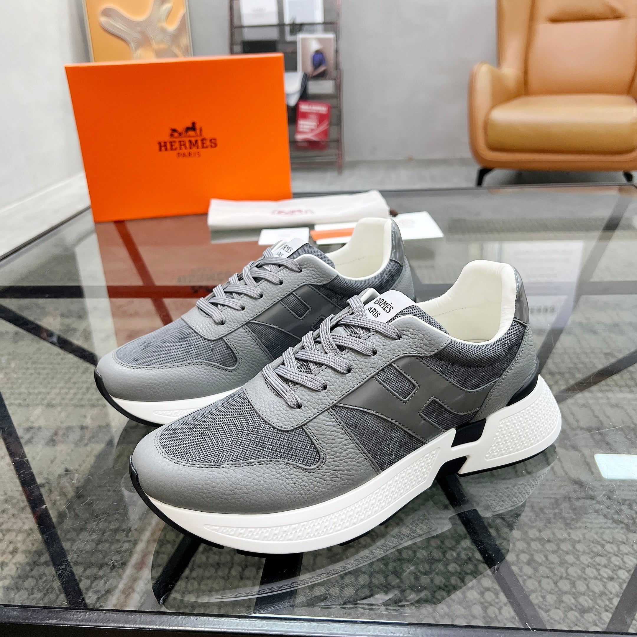 HM Men's Sneaker Grey Cowhide Fabric 603854