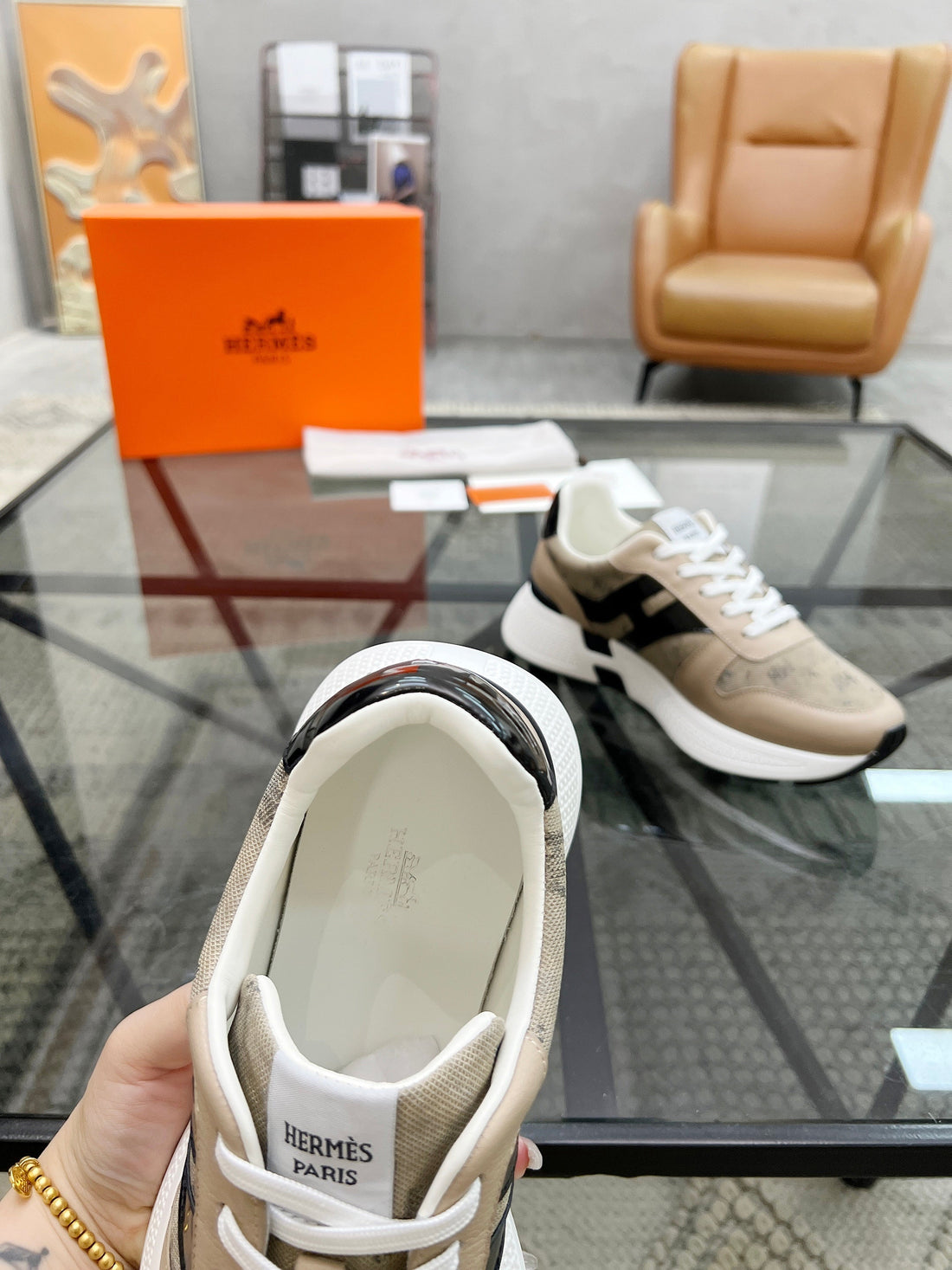 HM Men's Sneaker Beige Cowhide Fabric 603857