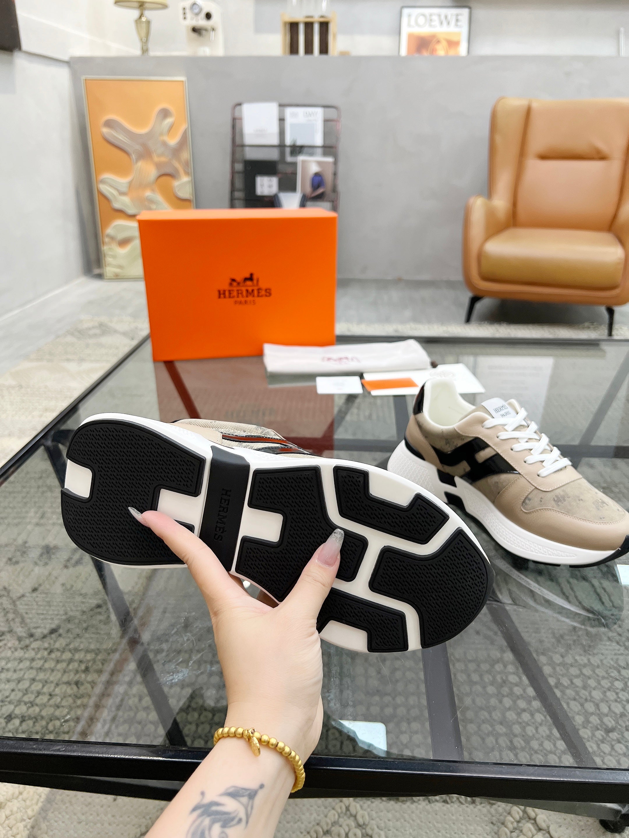 HM Men's Sneaker Beige Cowhide Fabric 603857