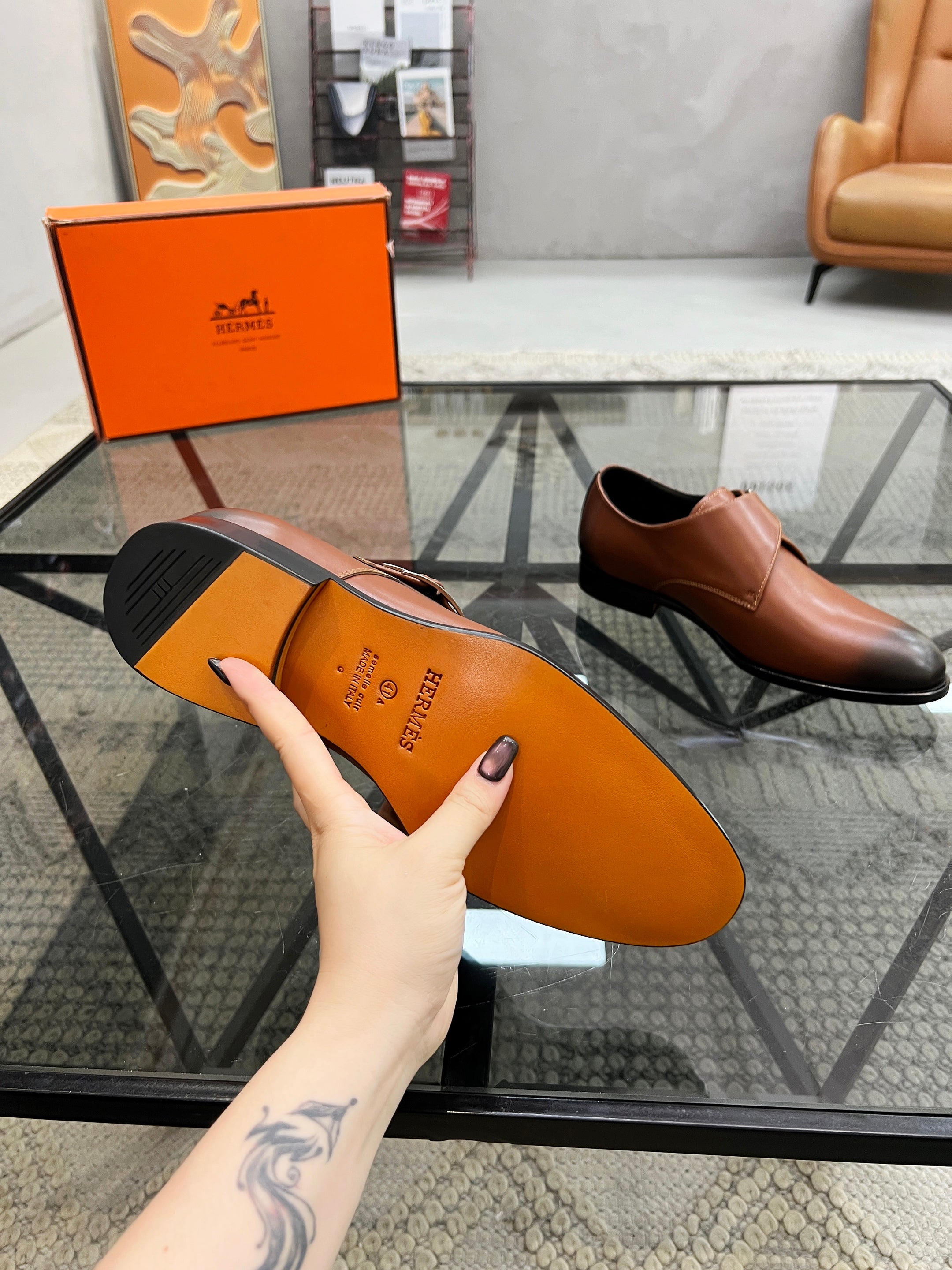 HM Men's Loafer Embossed Black Cowhide 638516