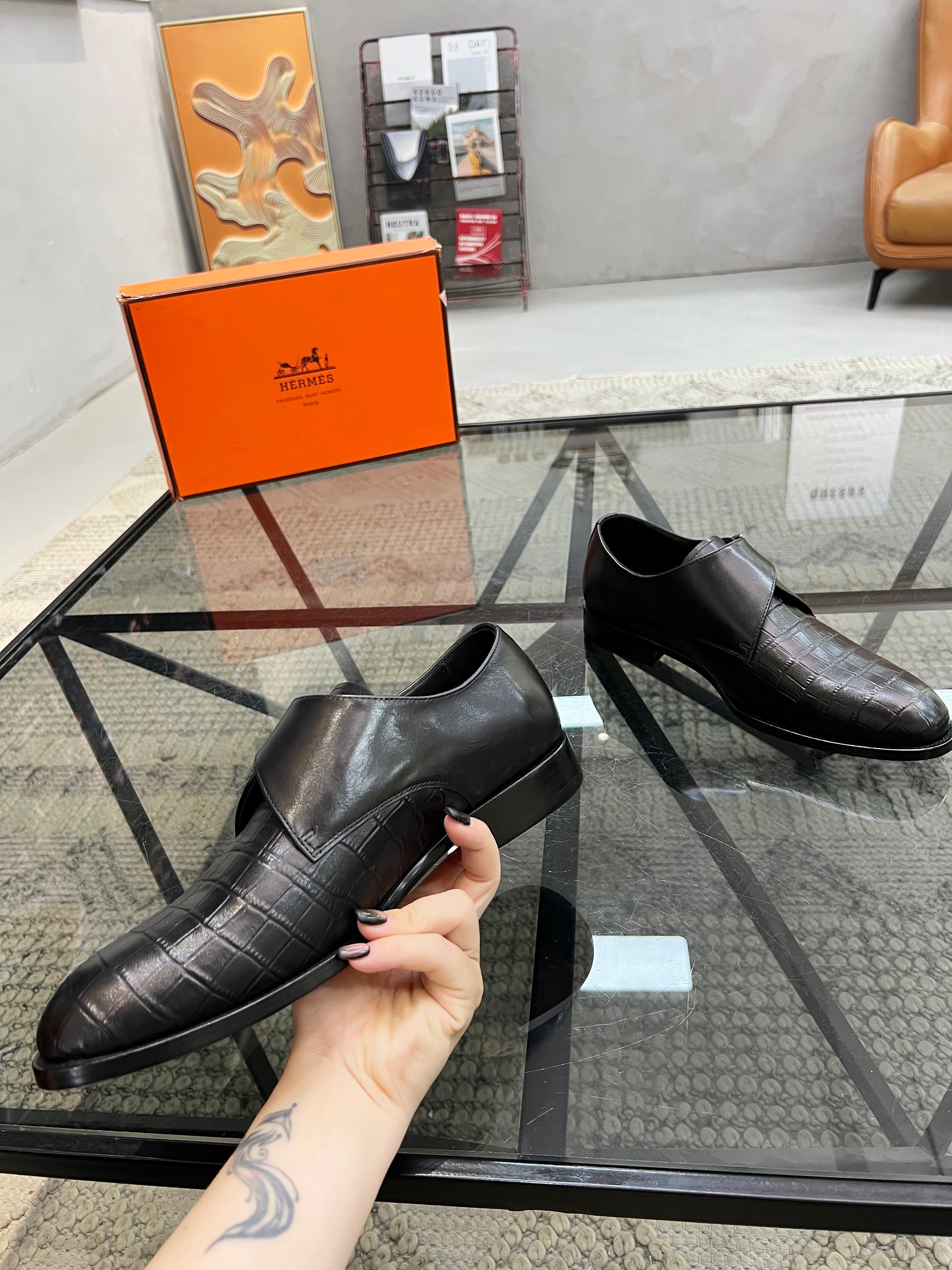 HM Men's Loafer Embossed Black Cowhide 638516