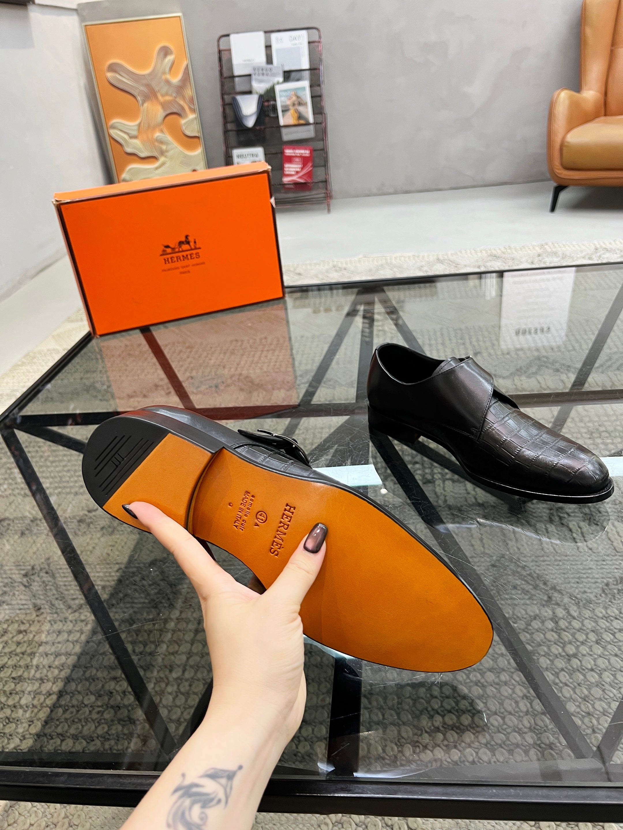 HM Men's Loafer Embossed Black Cowhide 638516