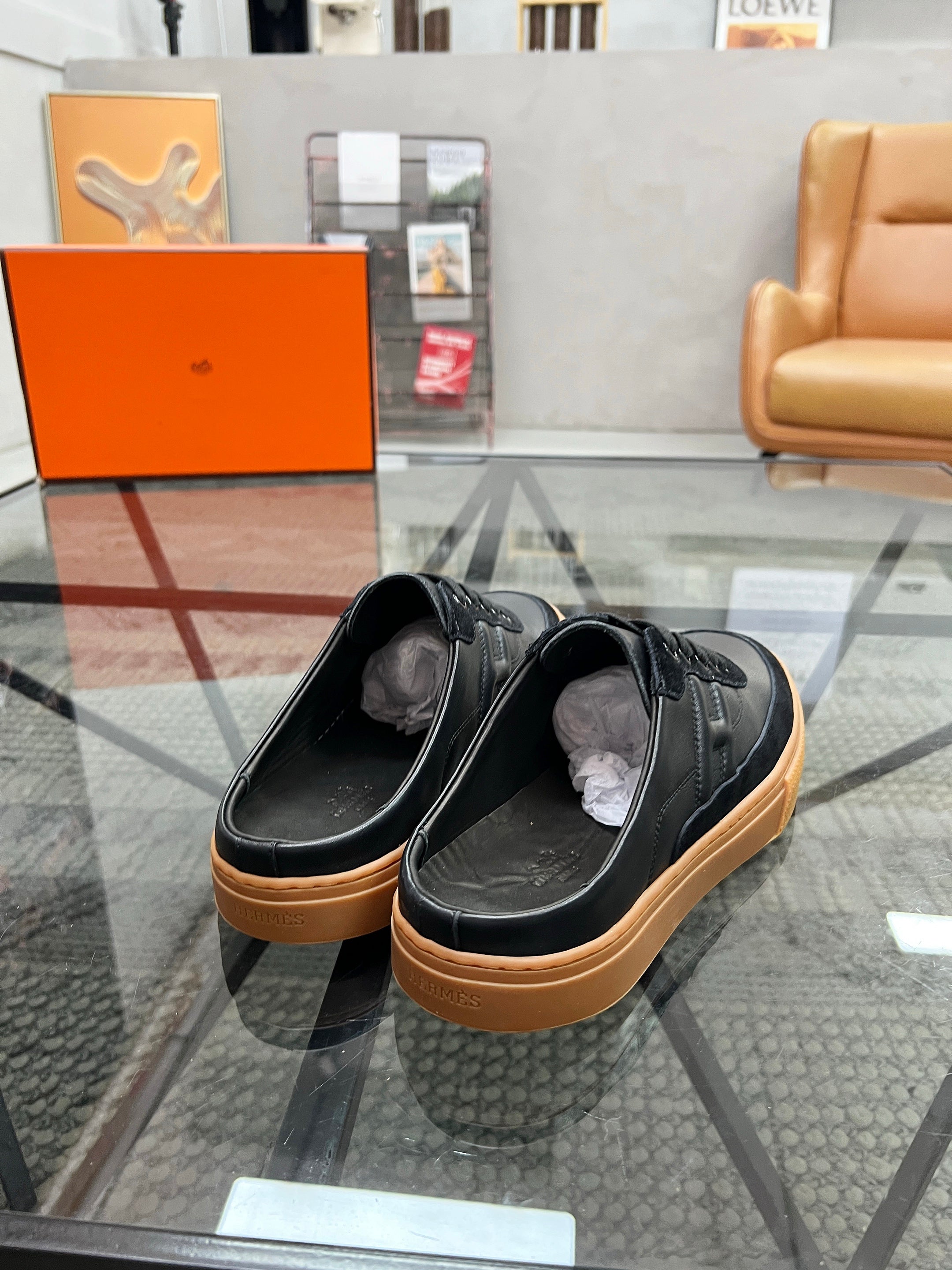 HM Men's Keep Mule Black Cowhide 708687