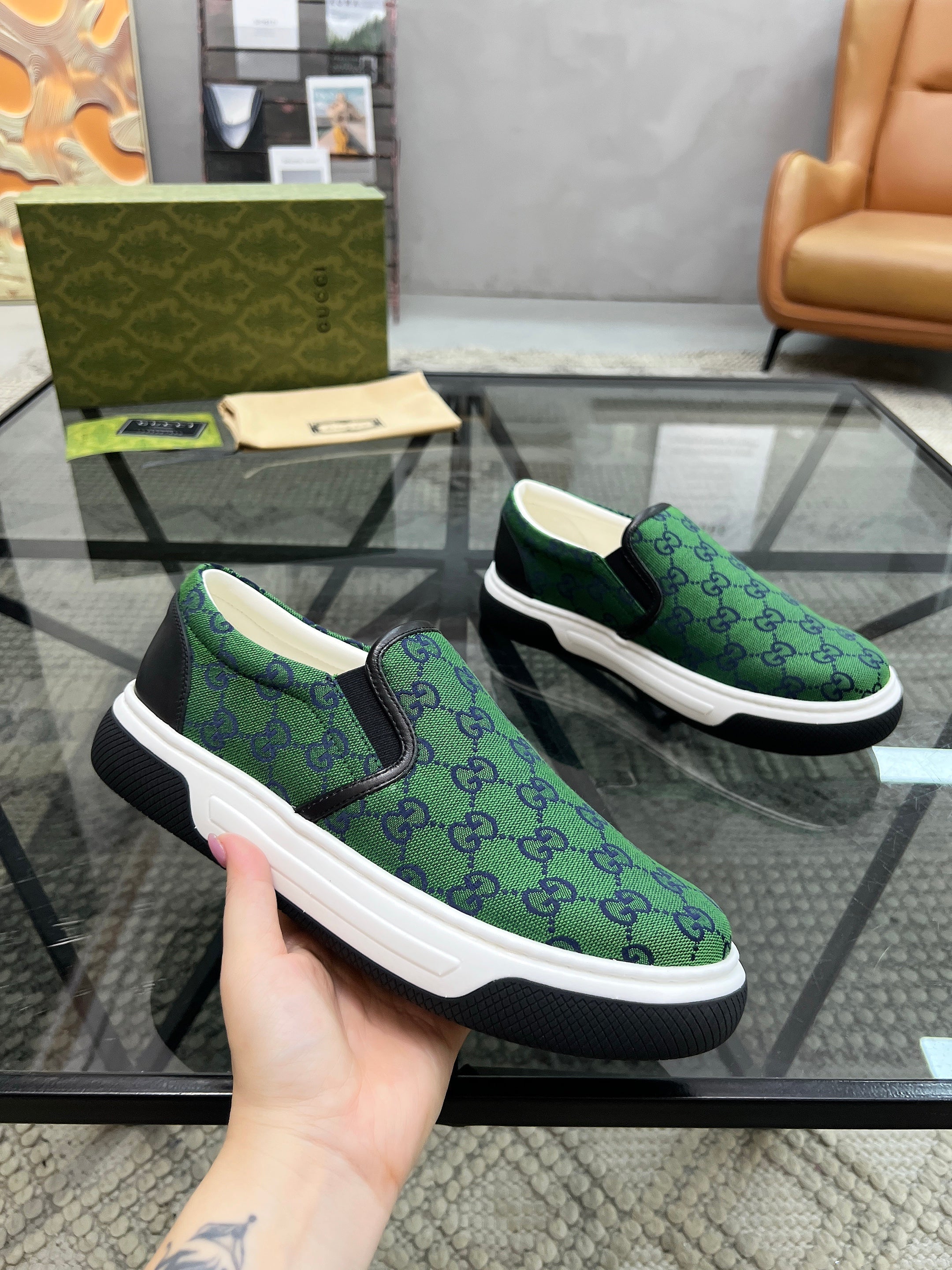 GG Men's Slip on Loafer Green Printed Fabric 721522