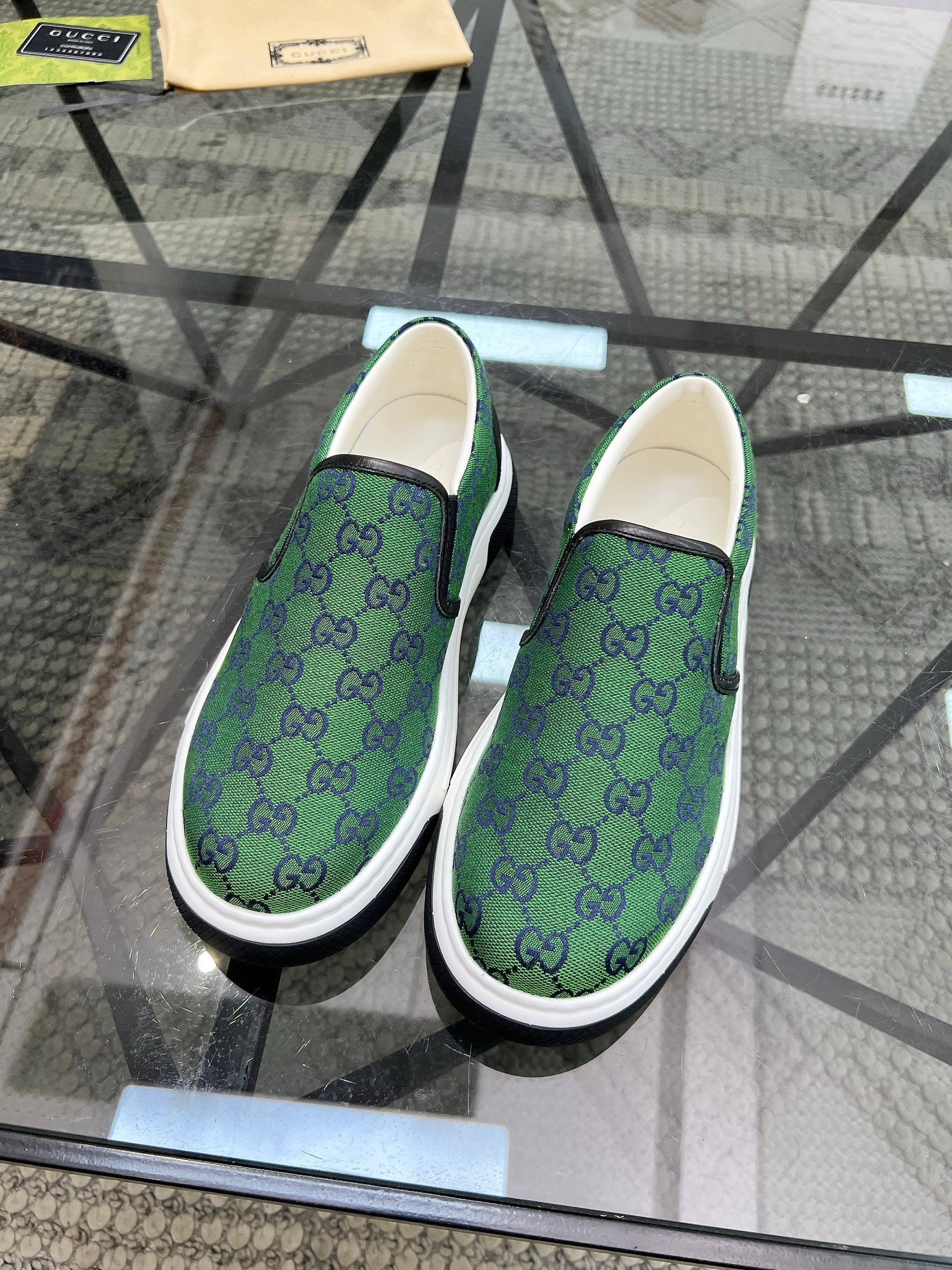 GG Men's Slip on Loafer Green Printed Fabric 721522