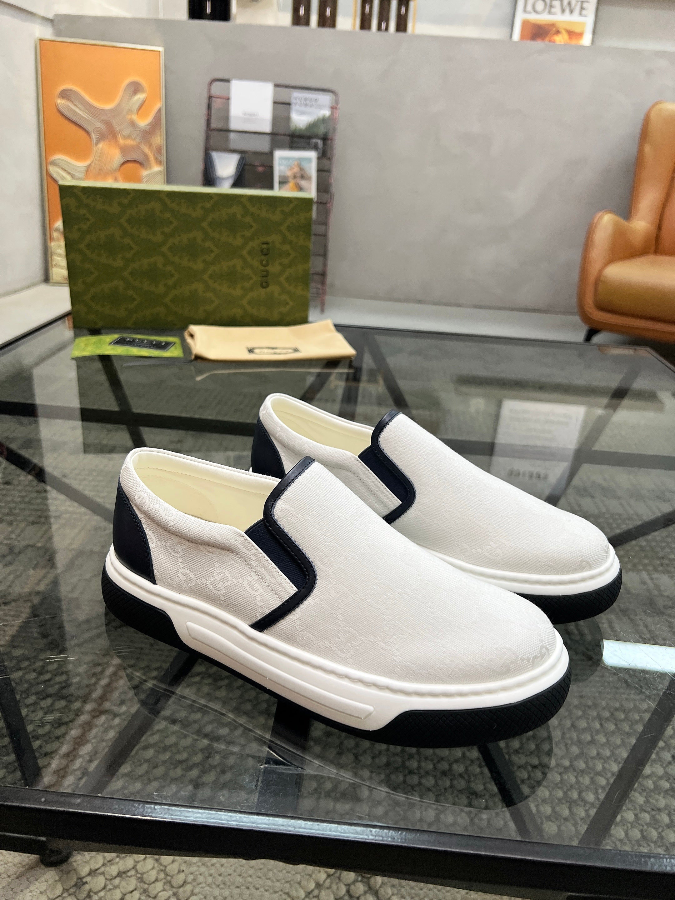 GG Men's Slip on Loafer White Printed Fabric 721523