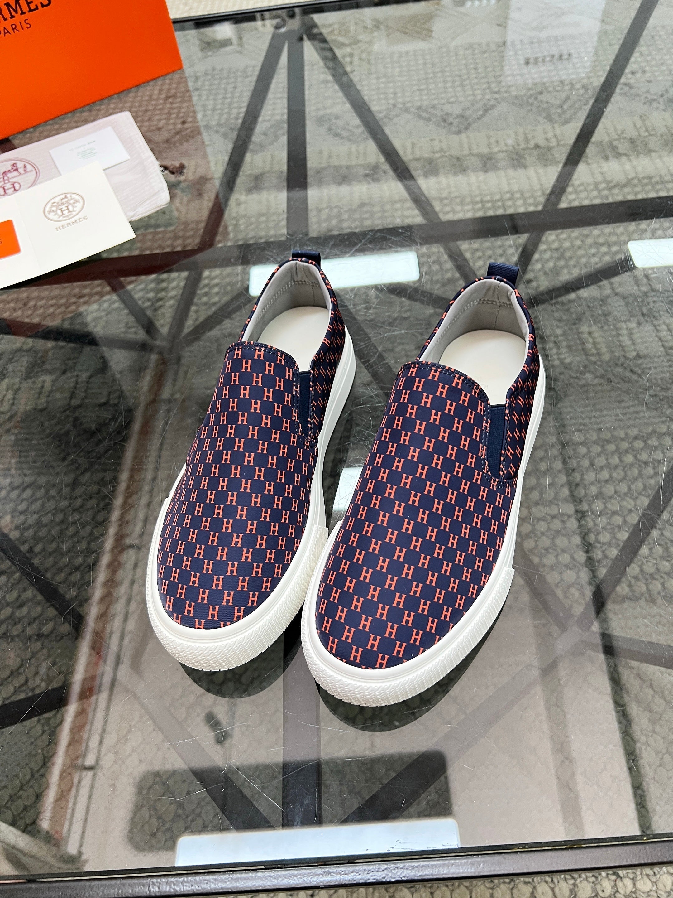 HM Men's Lucky Slip-on Blue Red Printed Fabric 741688