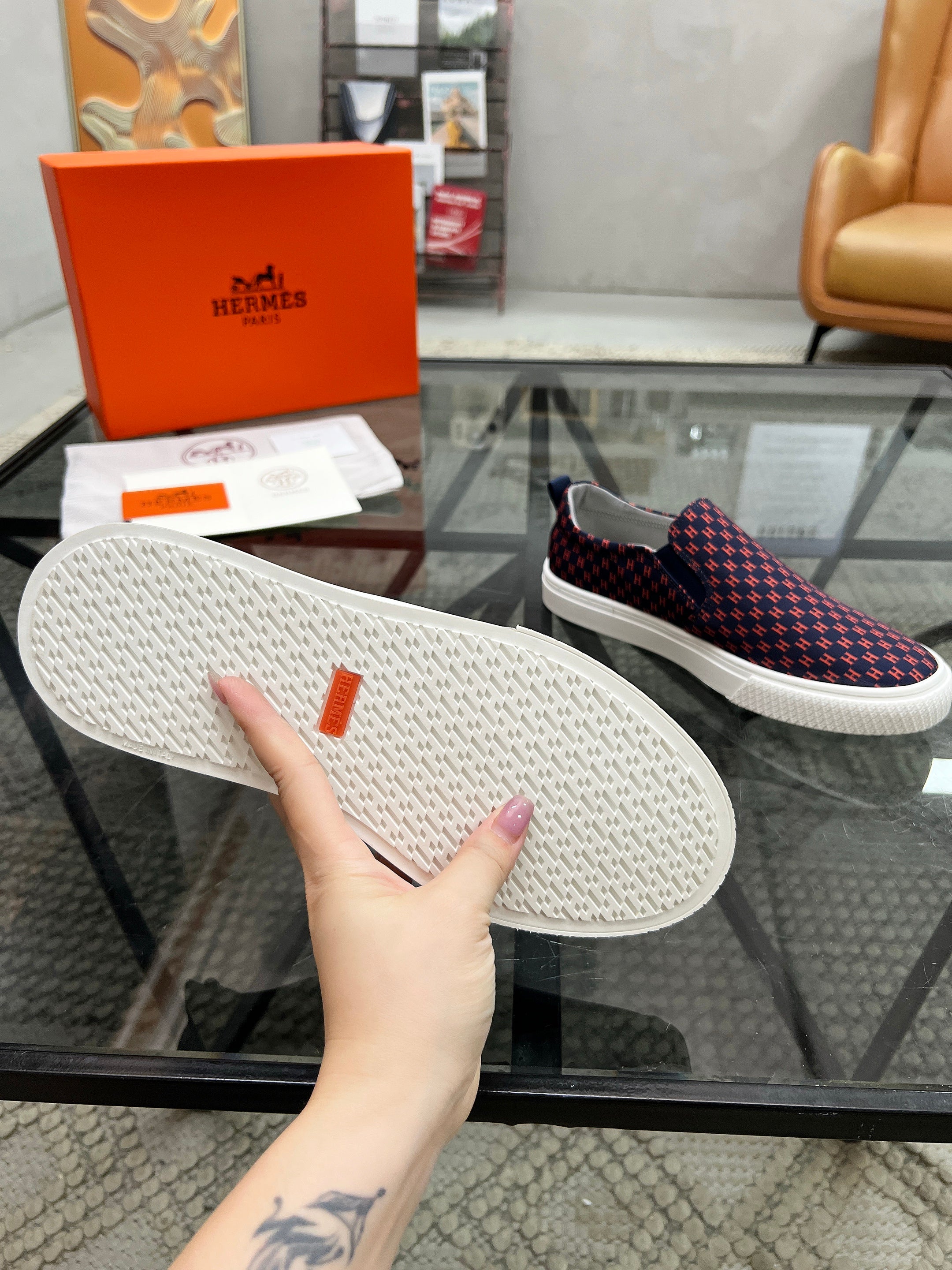 HM Men's Lucky Slip-on Blue Red Printed Fabric 741688