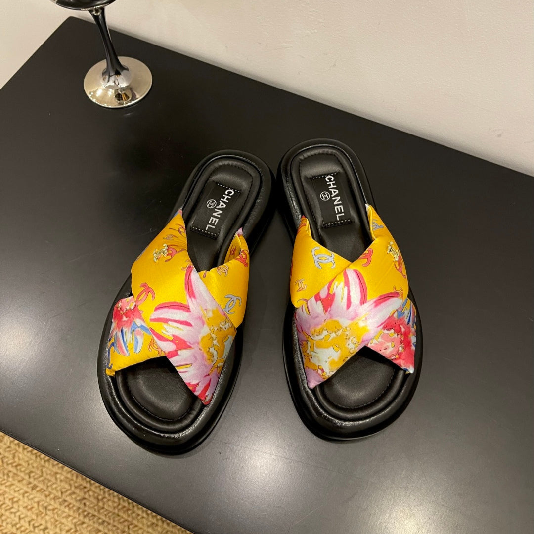 CC 25 Platform Slide Yellow Cloth Sheepskin 34737