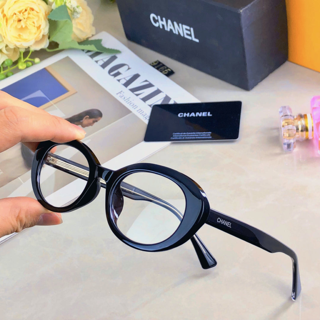 Chanel Sunglasses 560782