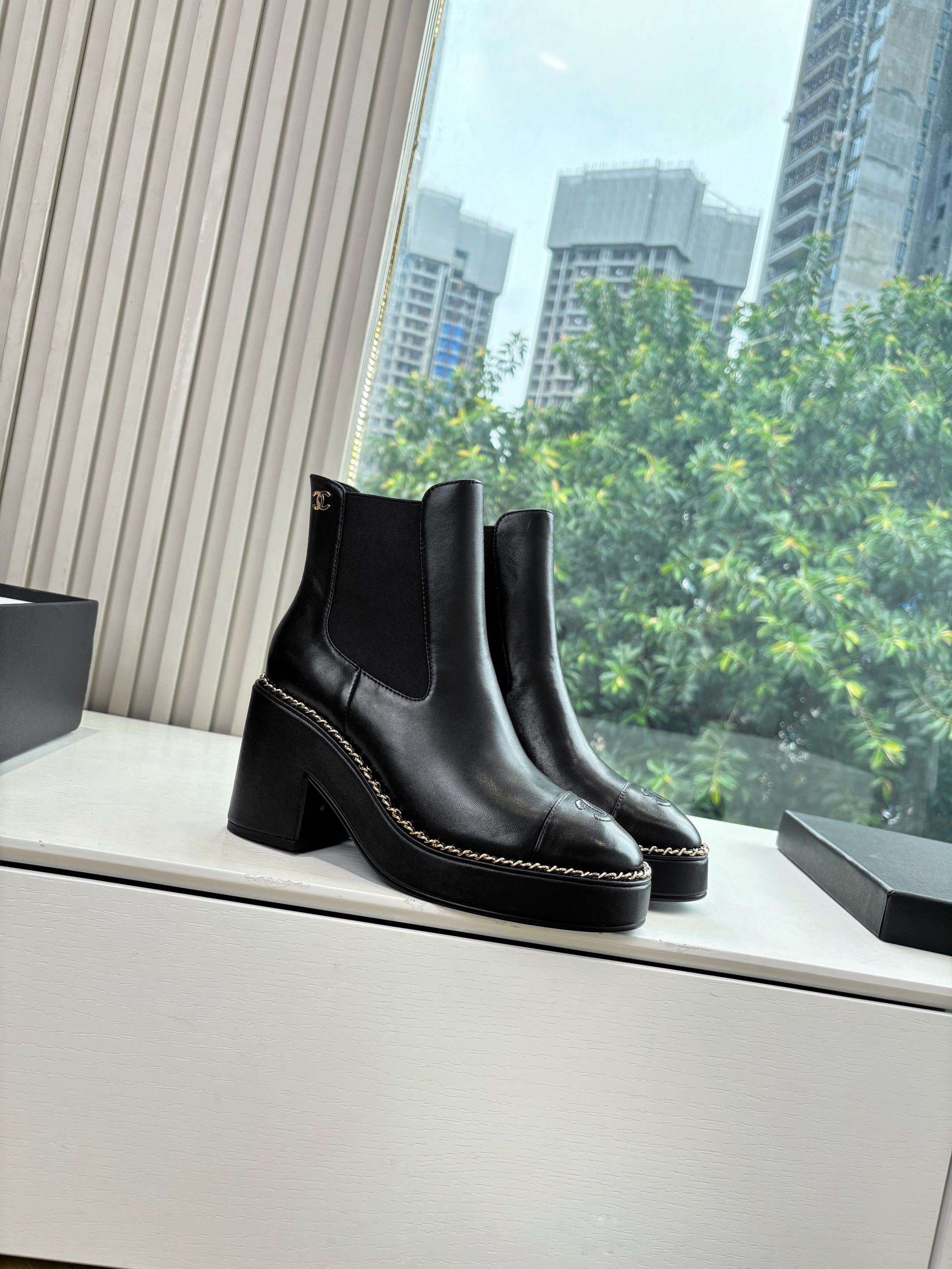 CC 25 Short Boot Black Calfskin 430304
