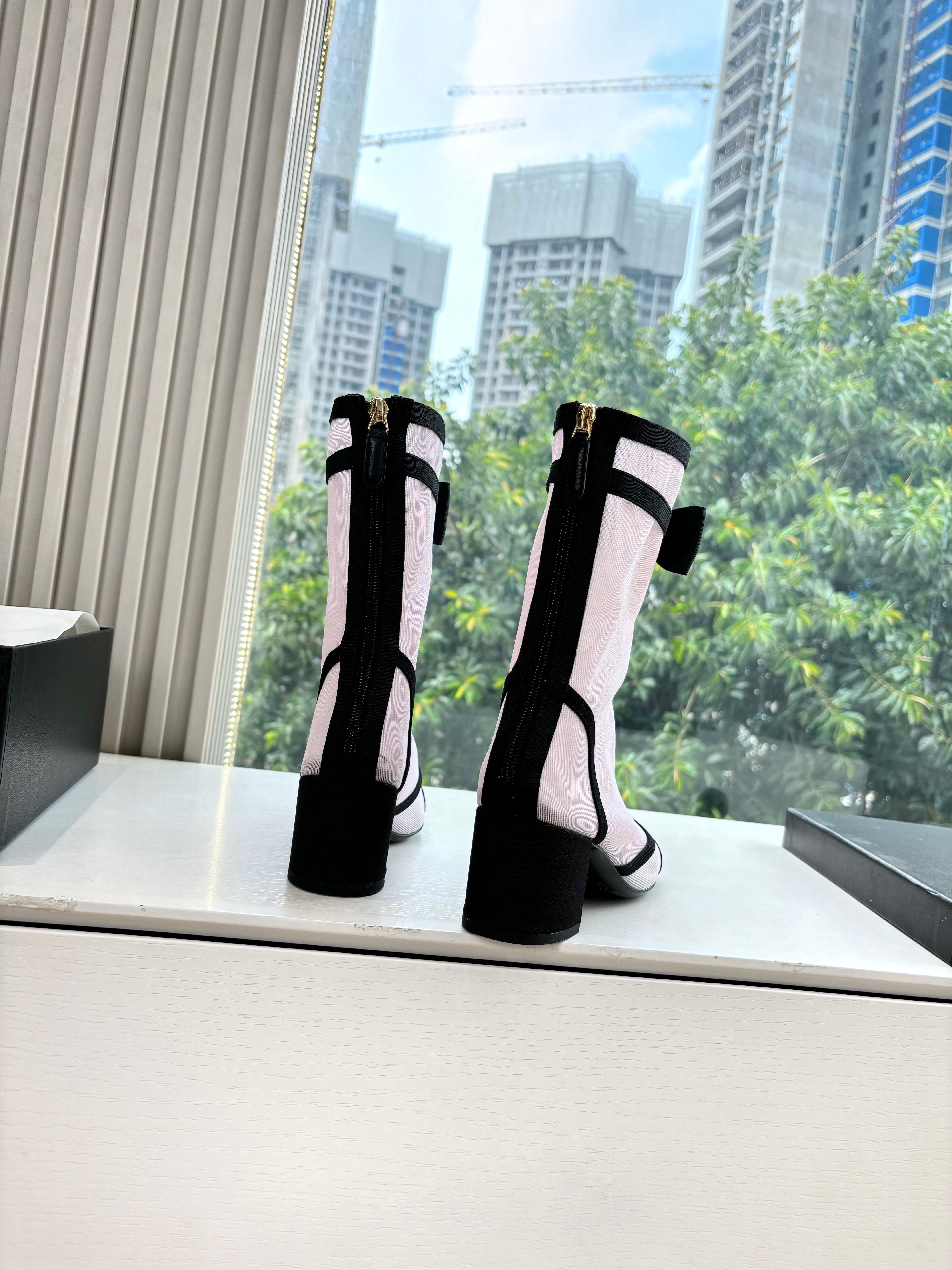 CC 25 Short Boot Light Pink Mesh Black Bow 430321