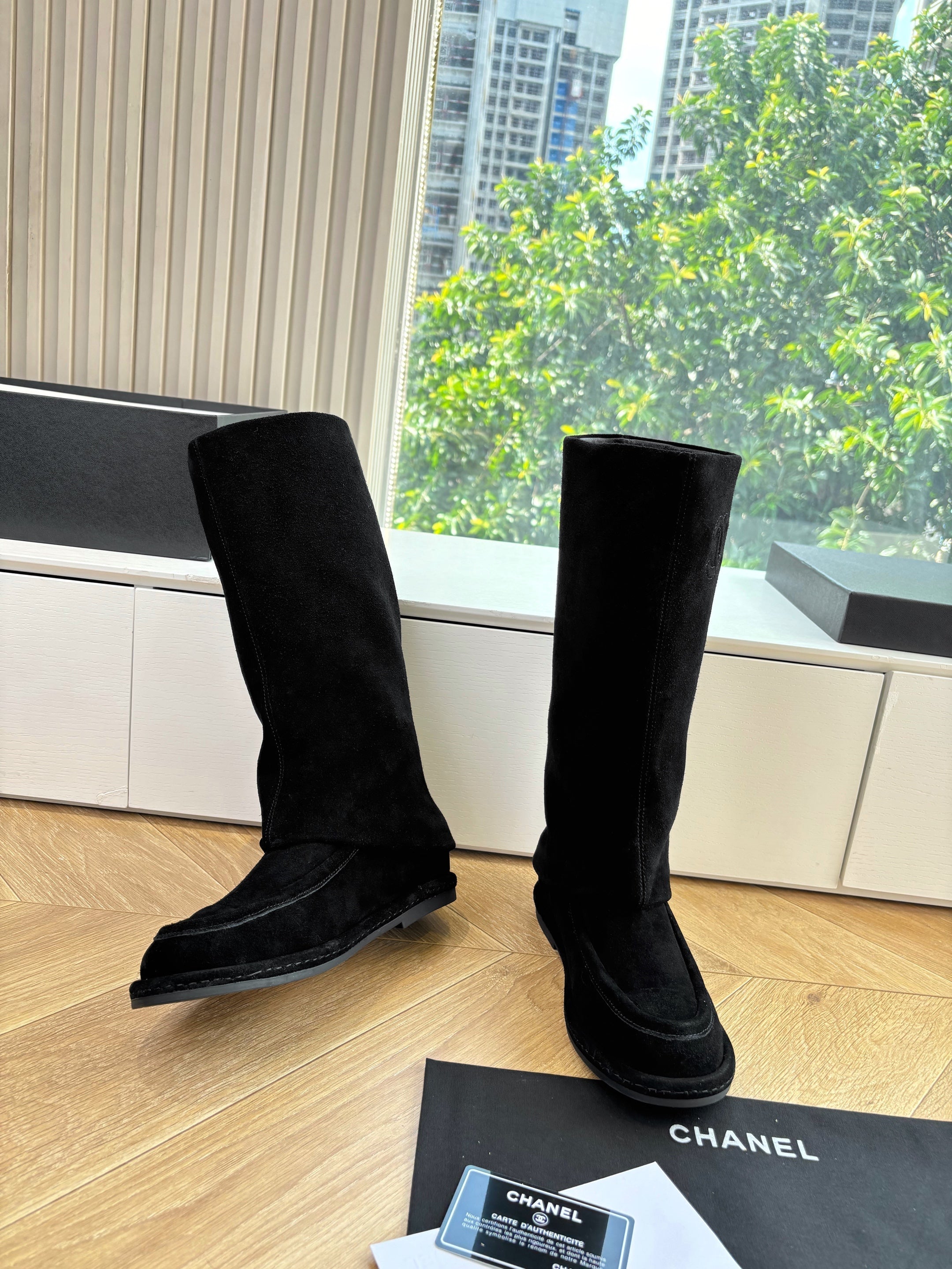 CC 25 High Boot Black Suede 430333