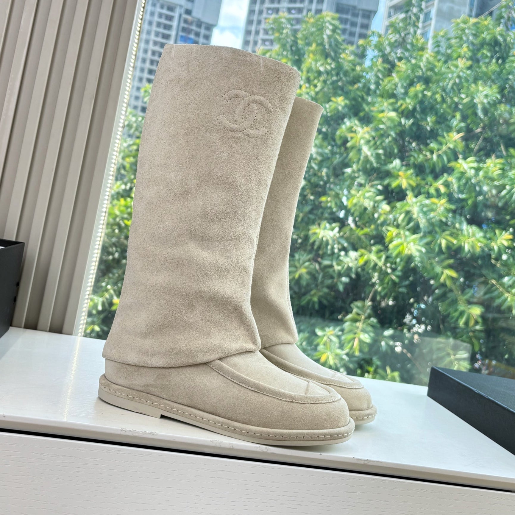 CC 25 High Boot Grey Suede 430332