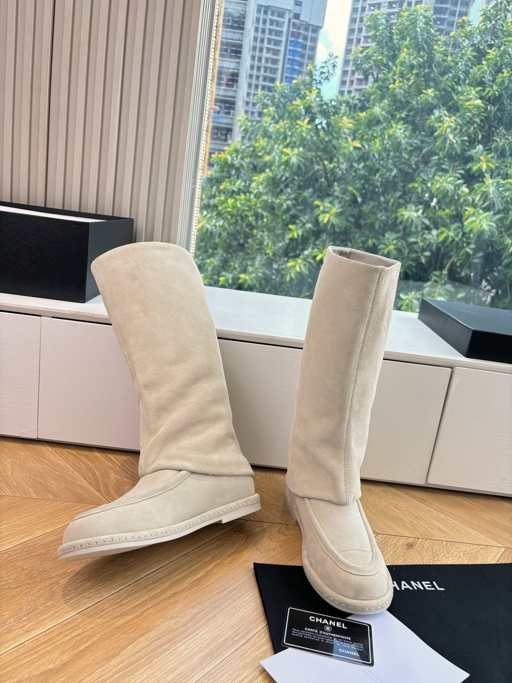 CC 25 High Boot Grey Suede 430332