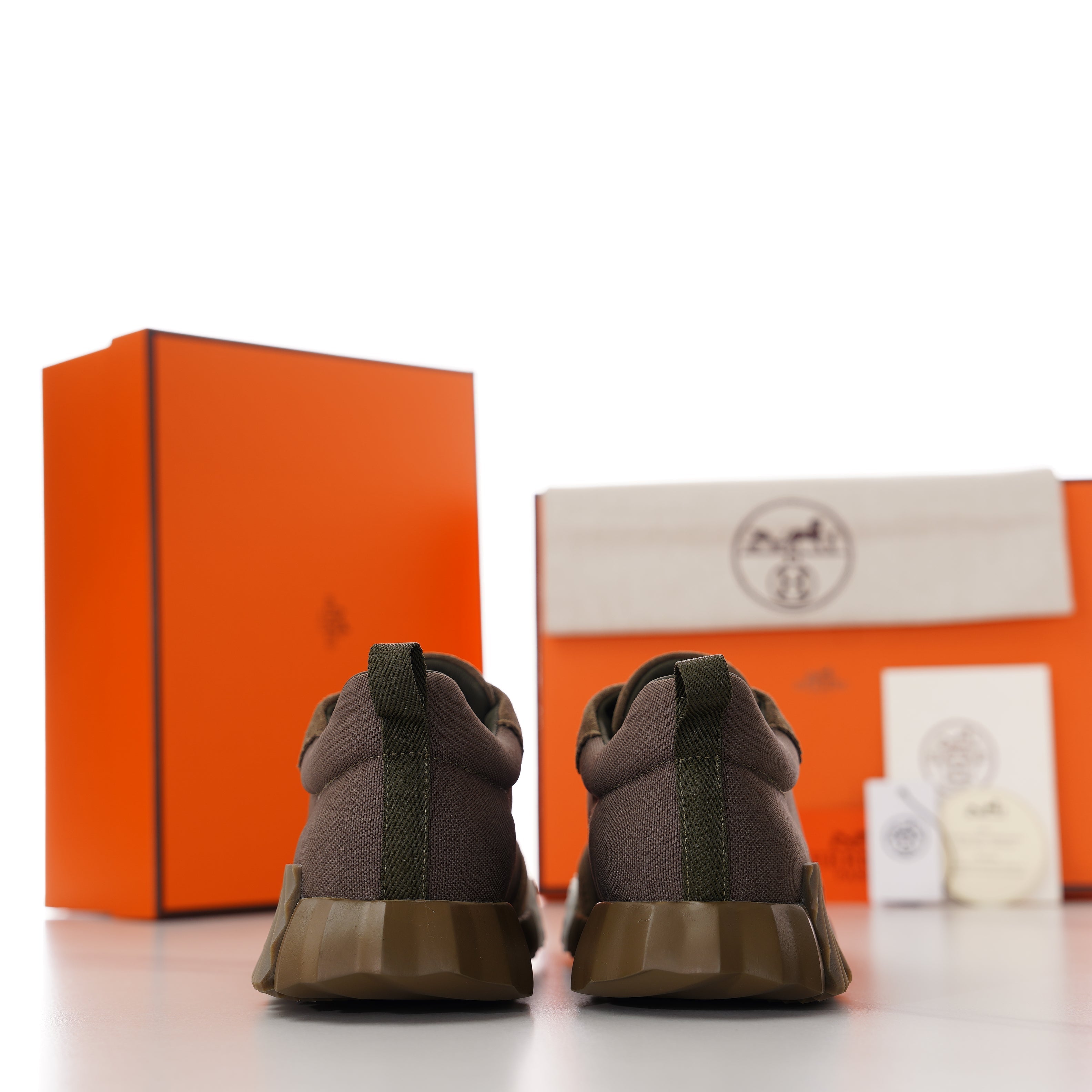 HM Men's Bouncing Sneaker Dark Brown Fabric Suede 688612