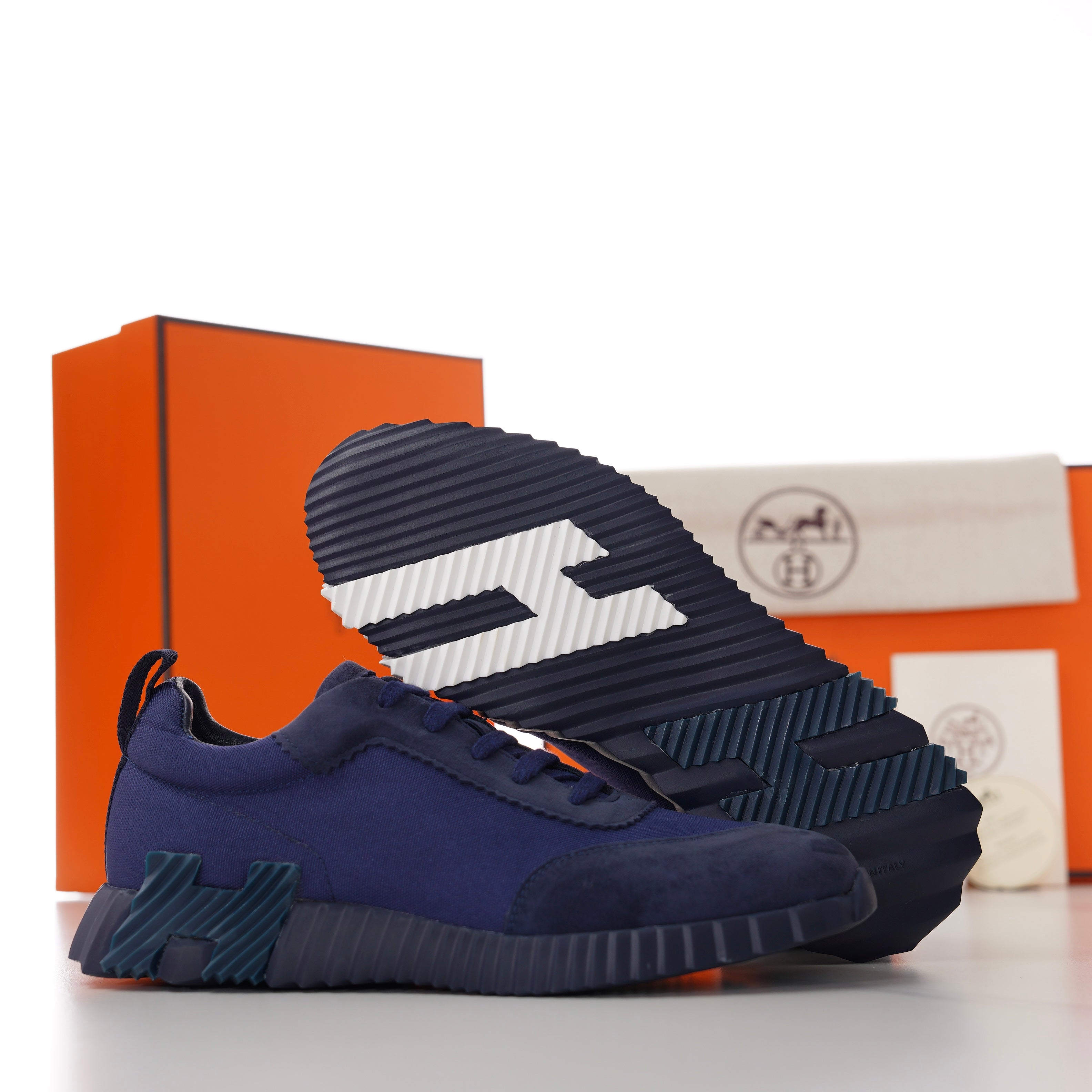 HM Men's Bouncing Sneaker Purple Fabric Suede 688611