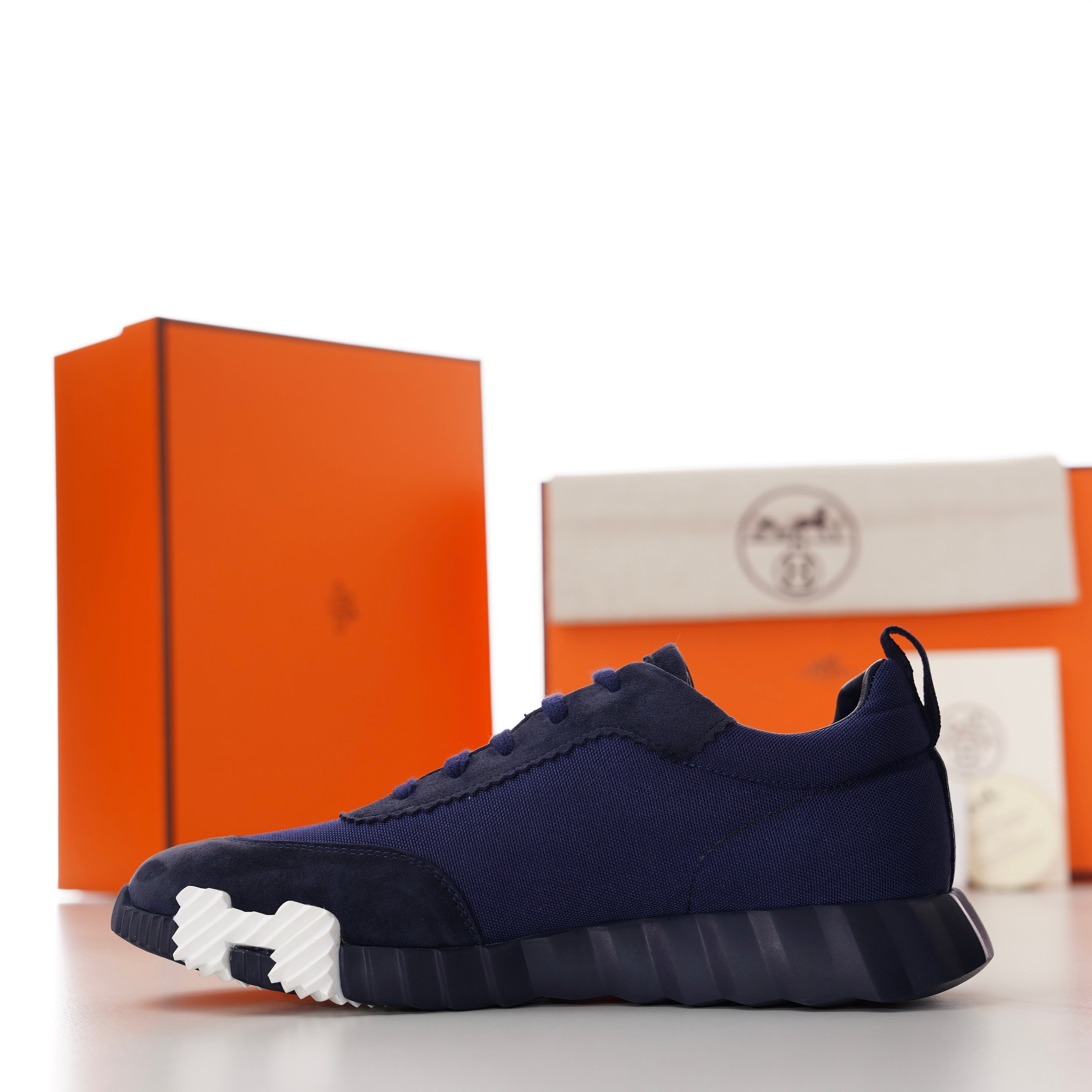 HM Men's Bouncing Sneaker Purple Fabric Suede 688611