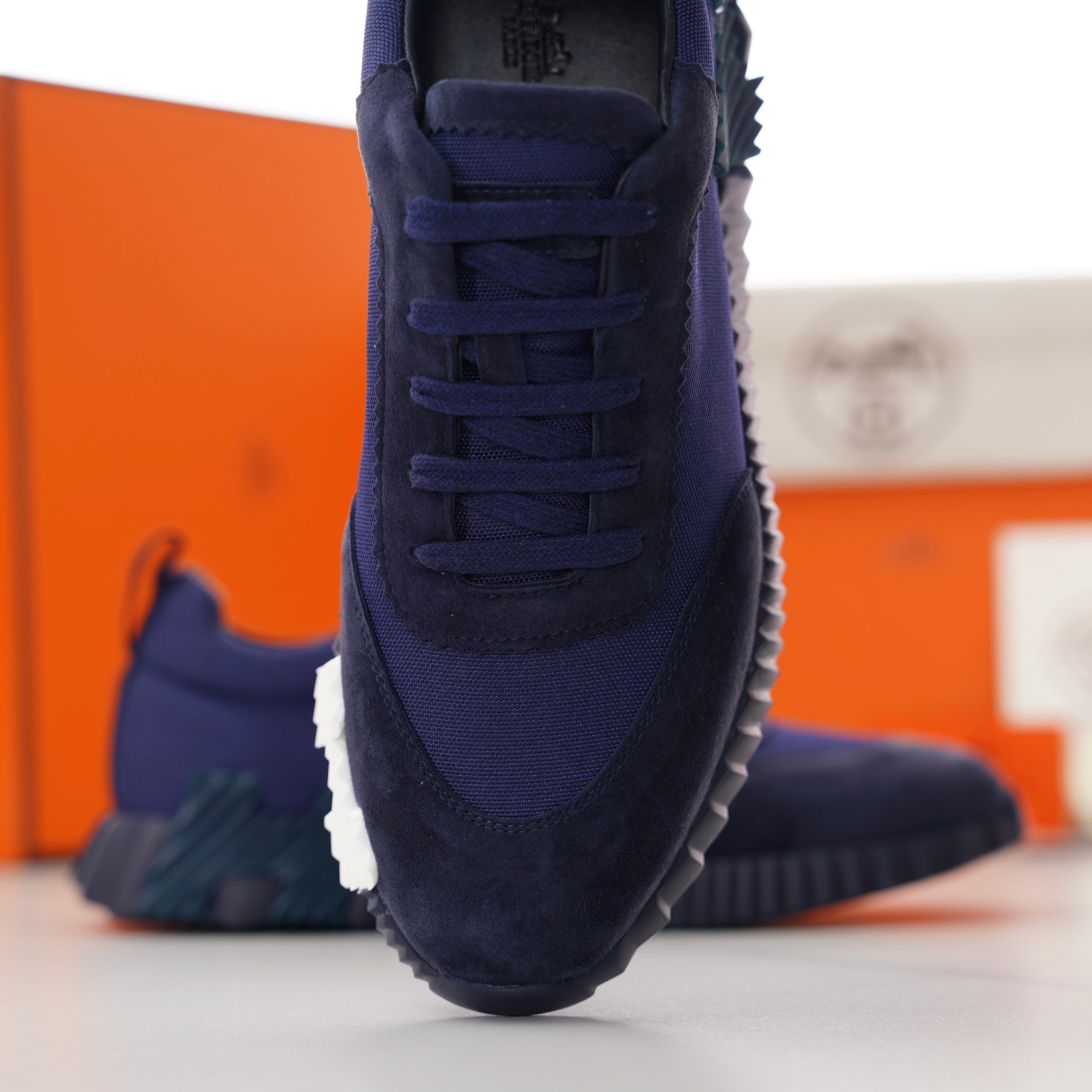 HM Men's Bouncing Sneaker Purple Fabric Suede 688611