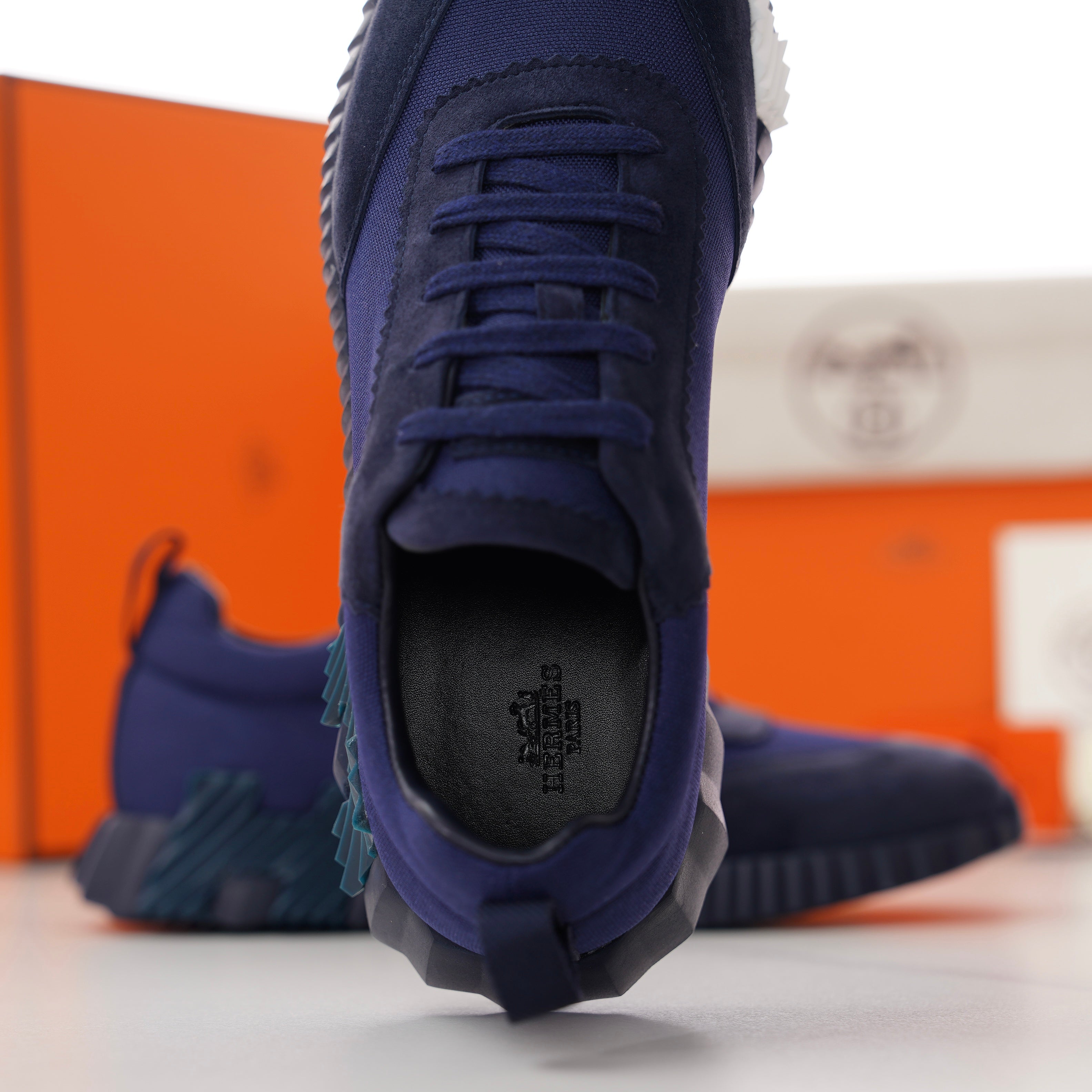 HM Men's Bouncing Sneaker Purple Fabric Suede 688611