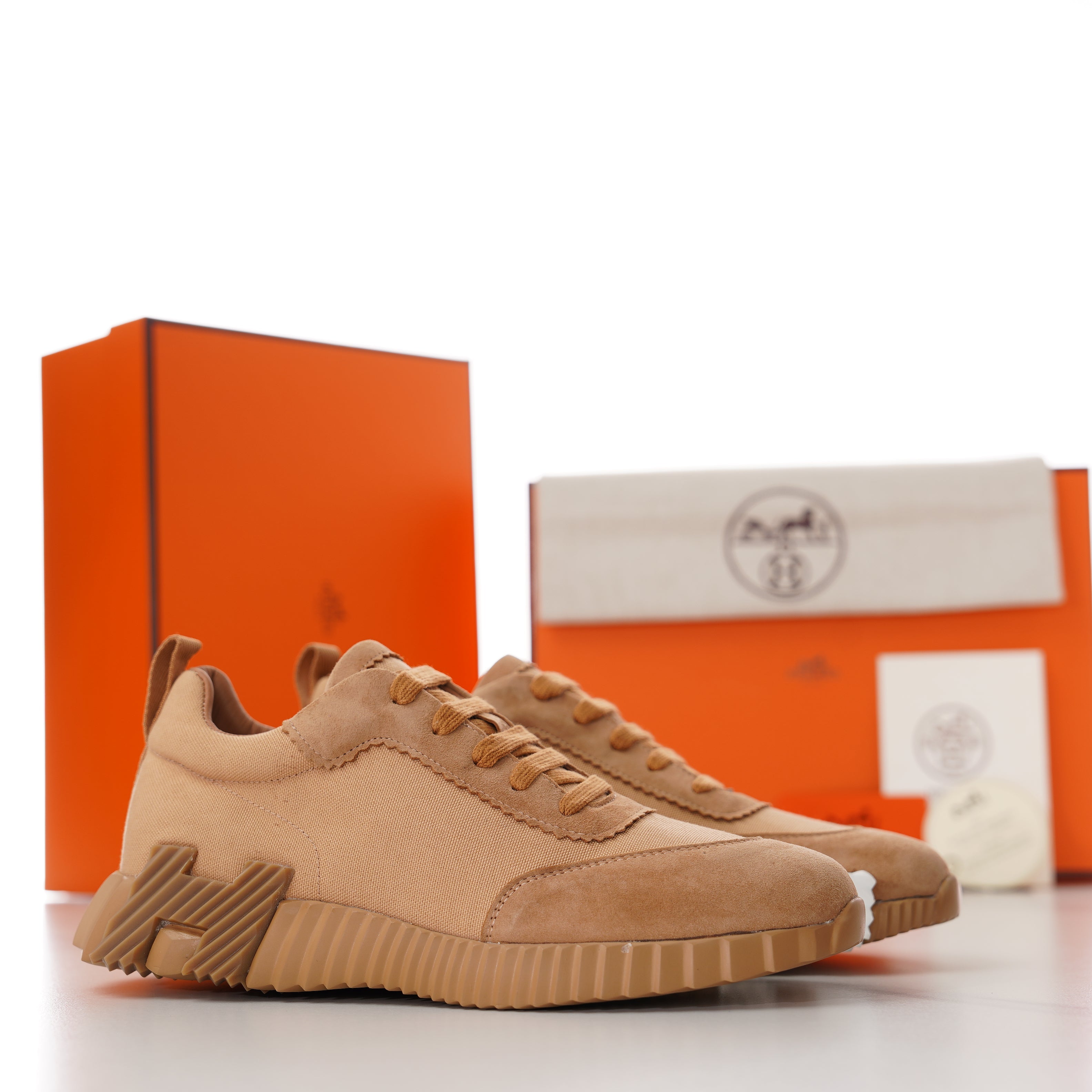 HM Men's Bouncing Sneaker Light Brown Fabric Suede 688614