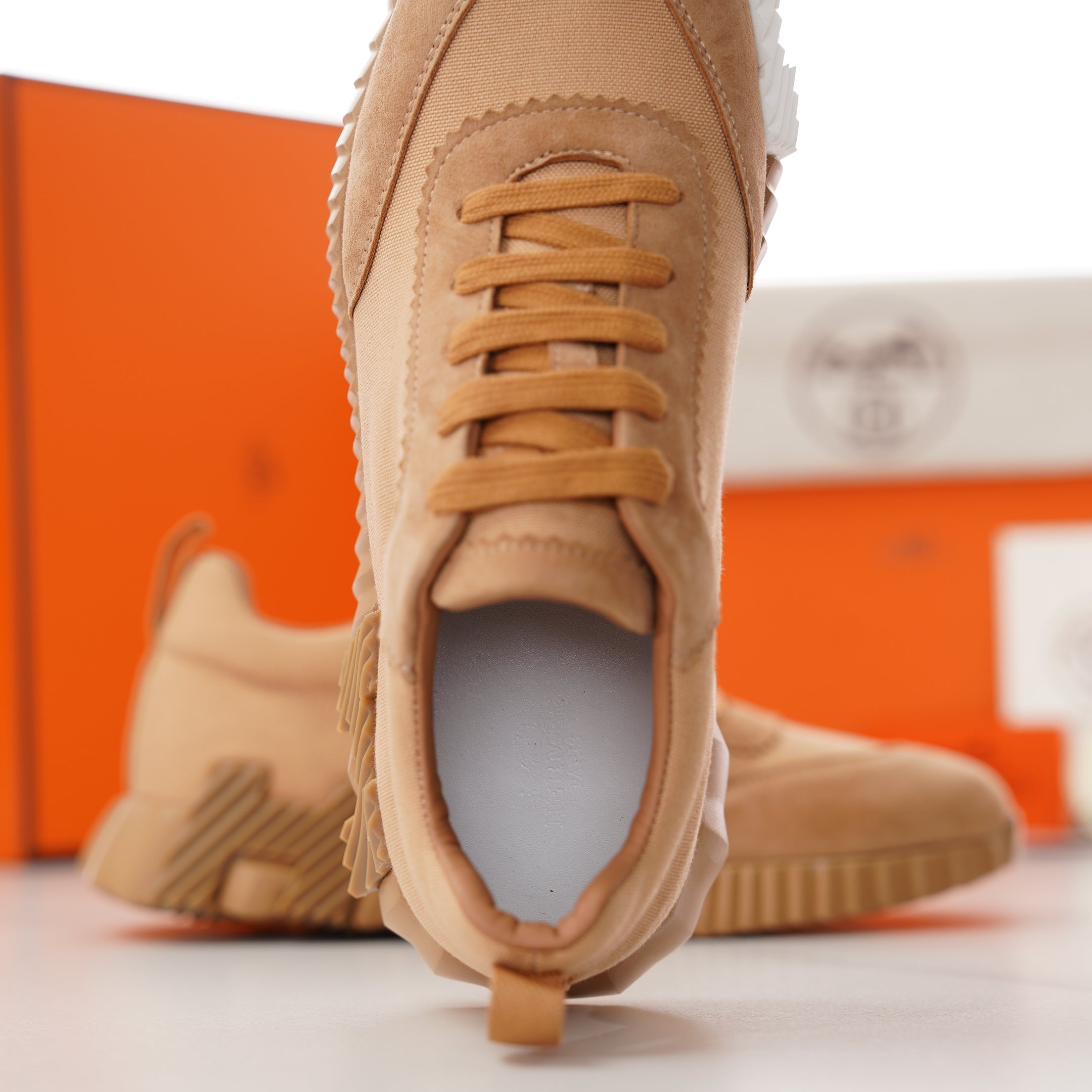 HM Men's Bouncing Sneaker Light Brown Fabric Suede 688614