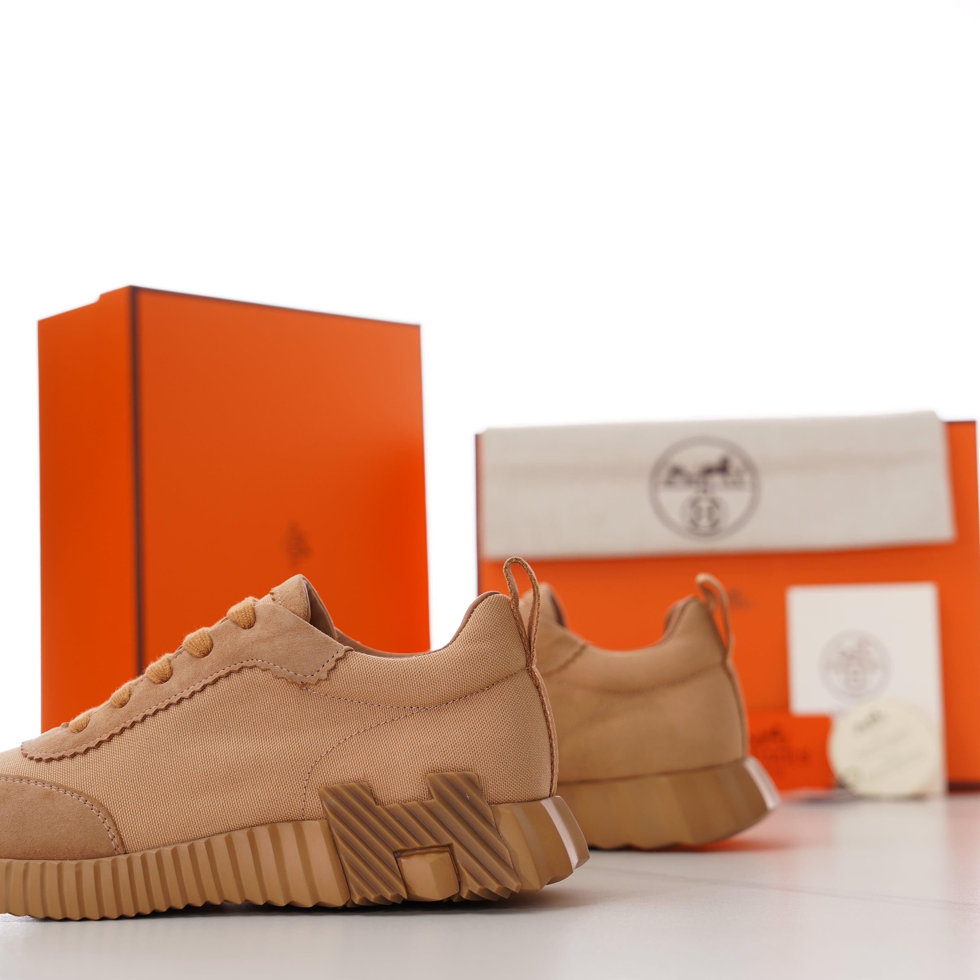 HM Men's Bouncing Sneaker Light Brown Fabric Suede 688614