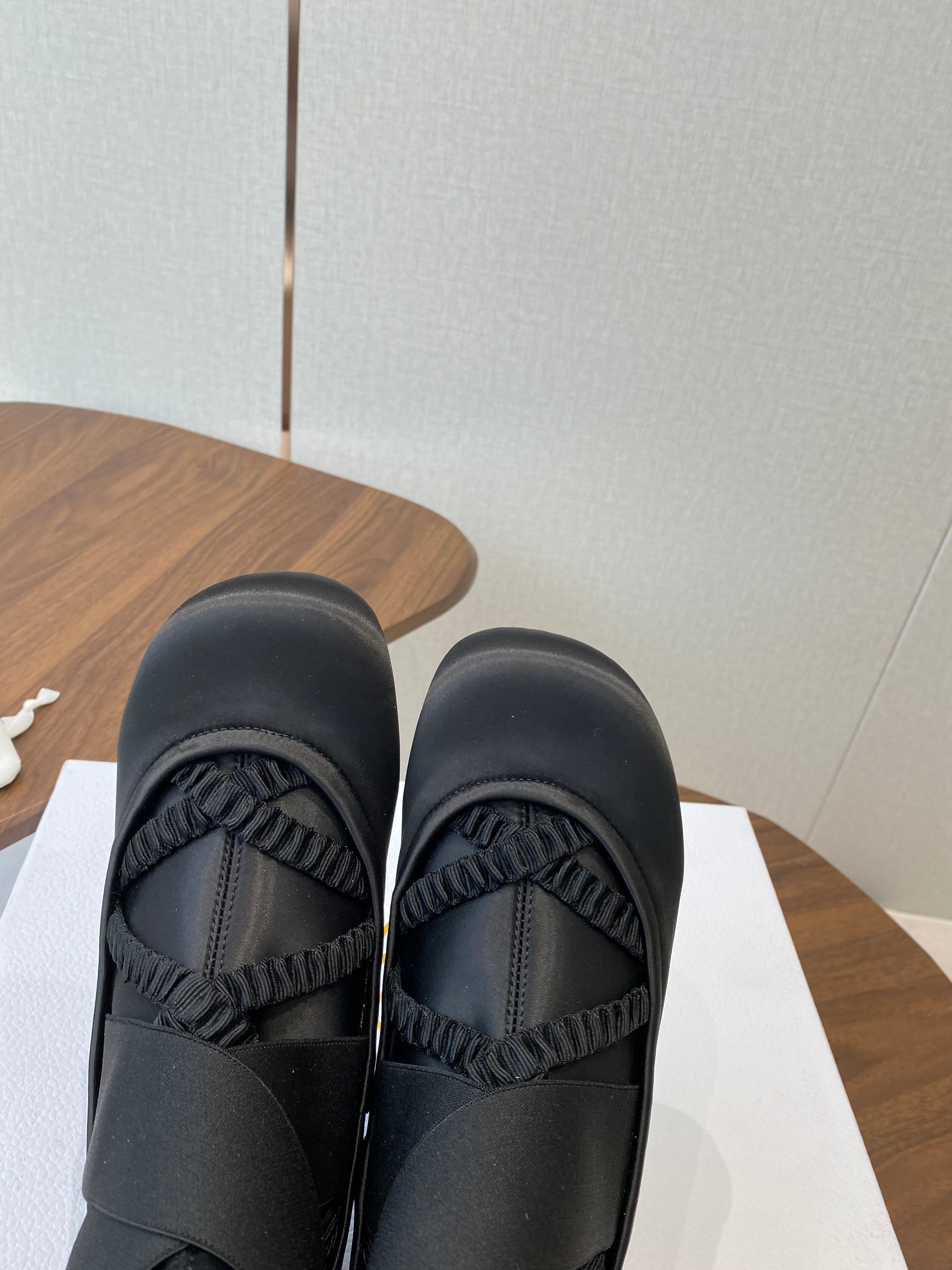 CD Ballet Stretch Boots Black Sheepskin Fabric 431502