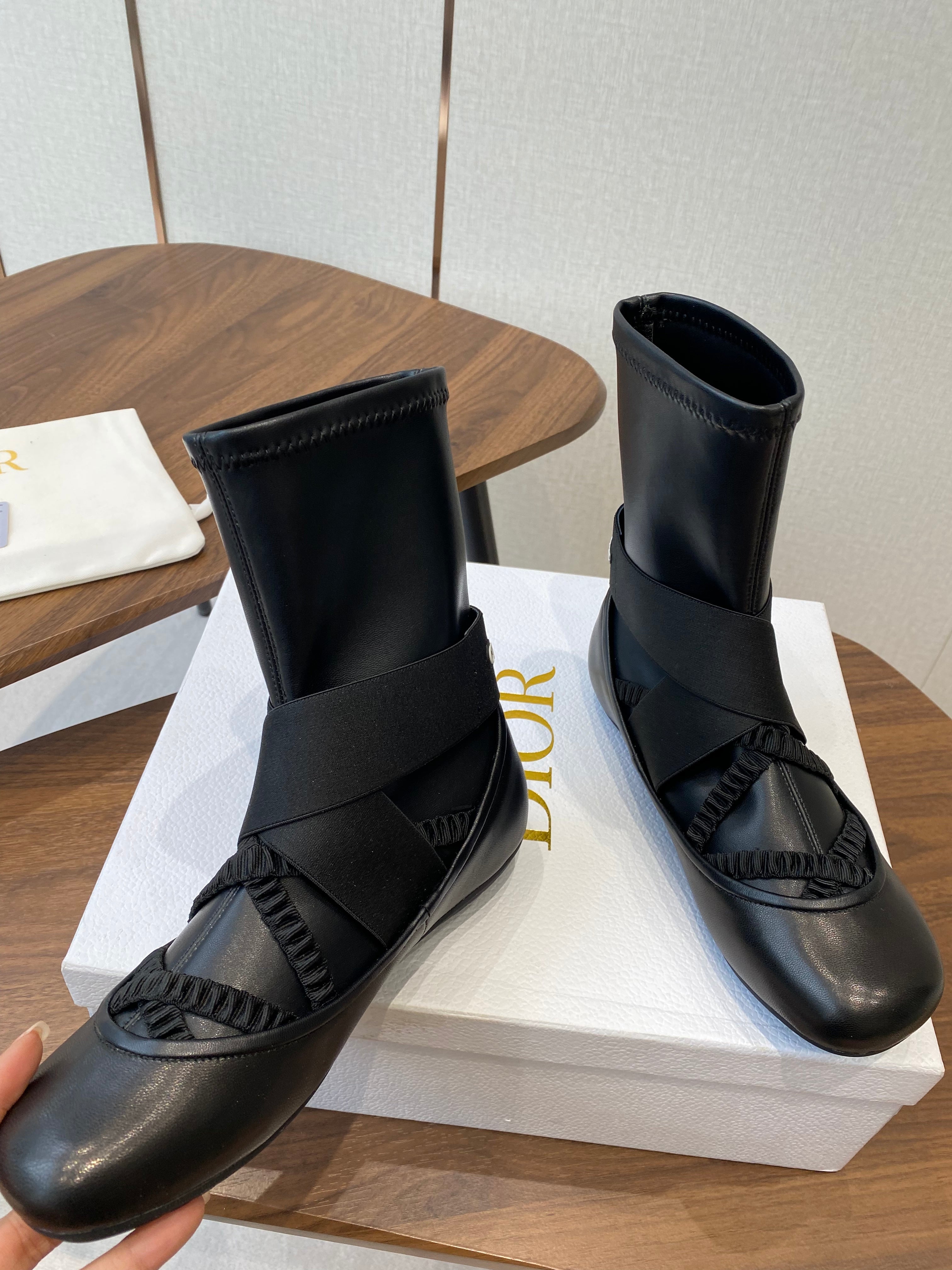 CD Ballet Stretch Boots Black Sheepskin  431503