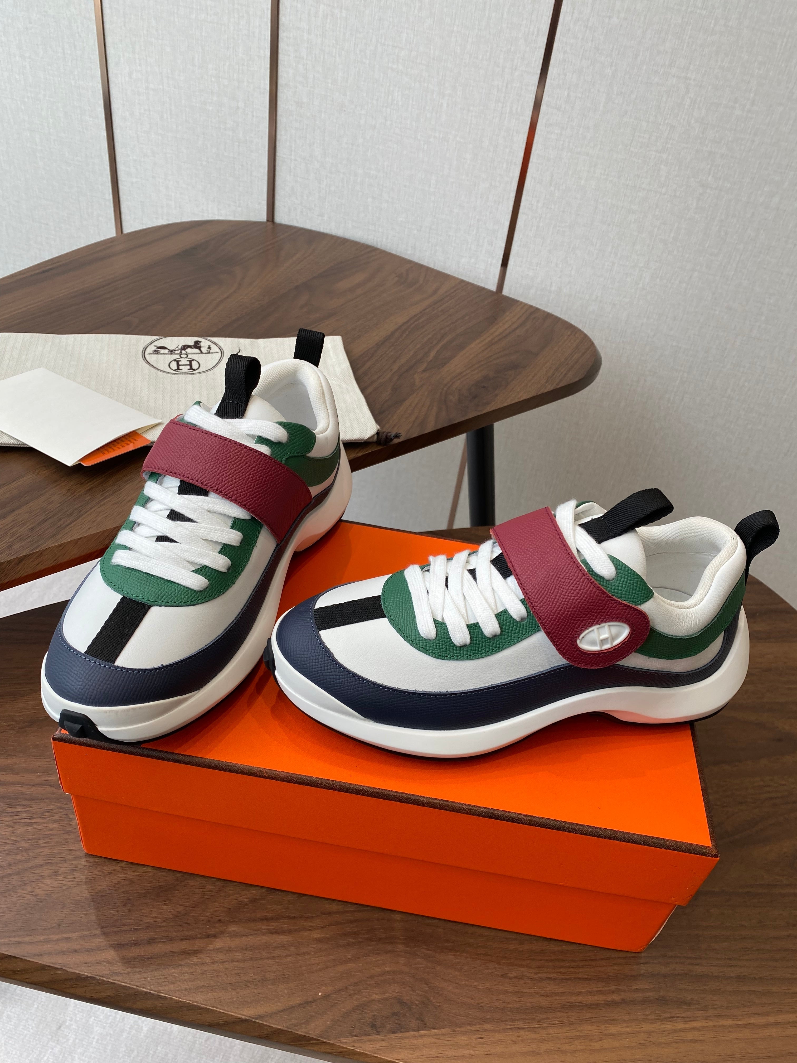 HM couple's sneakers white blue rubber material 477360