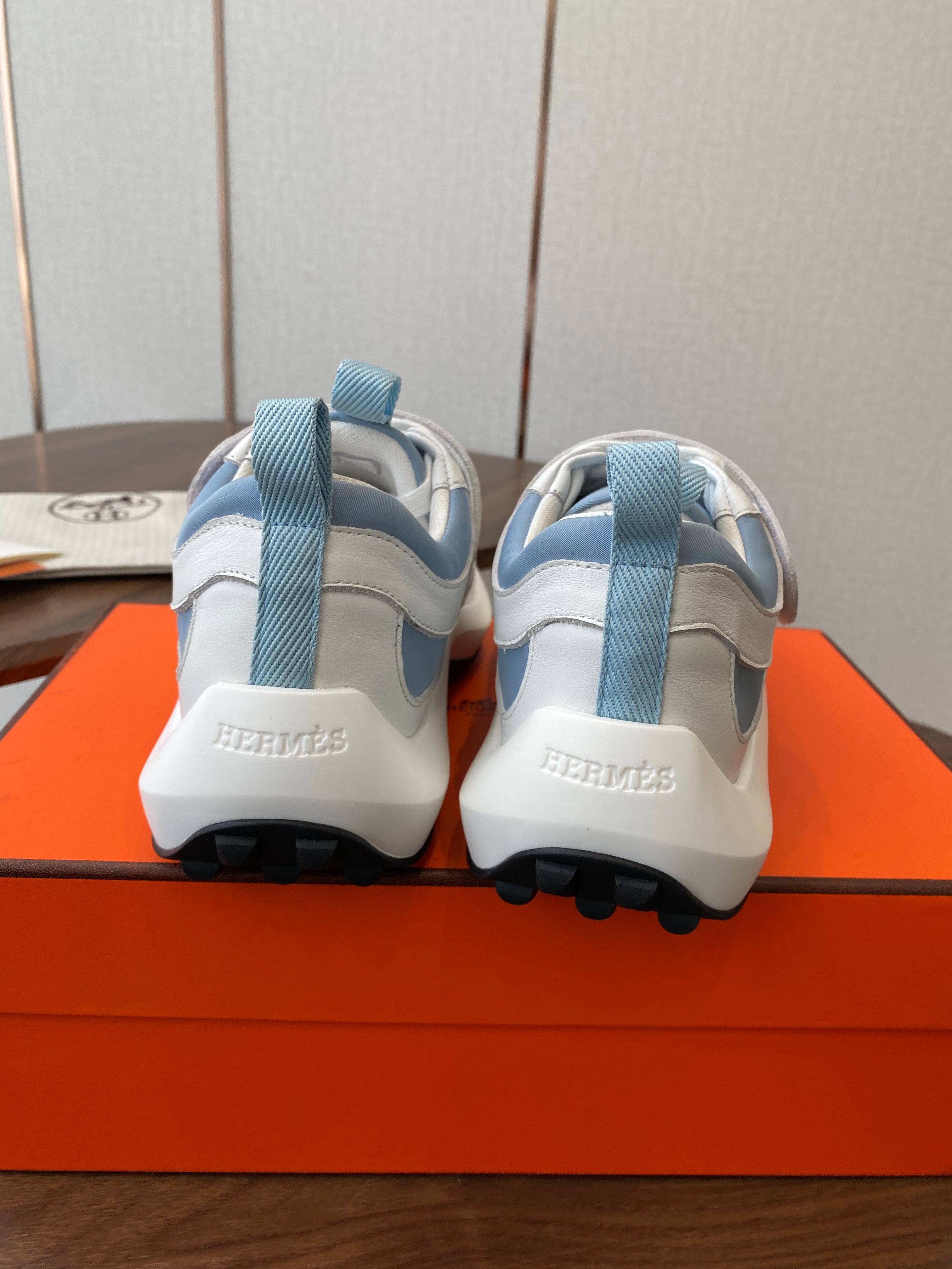 HM couple's sneakers white blue beige suede