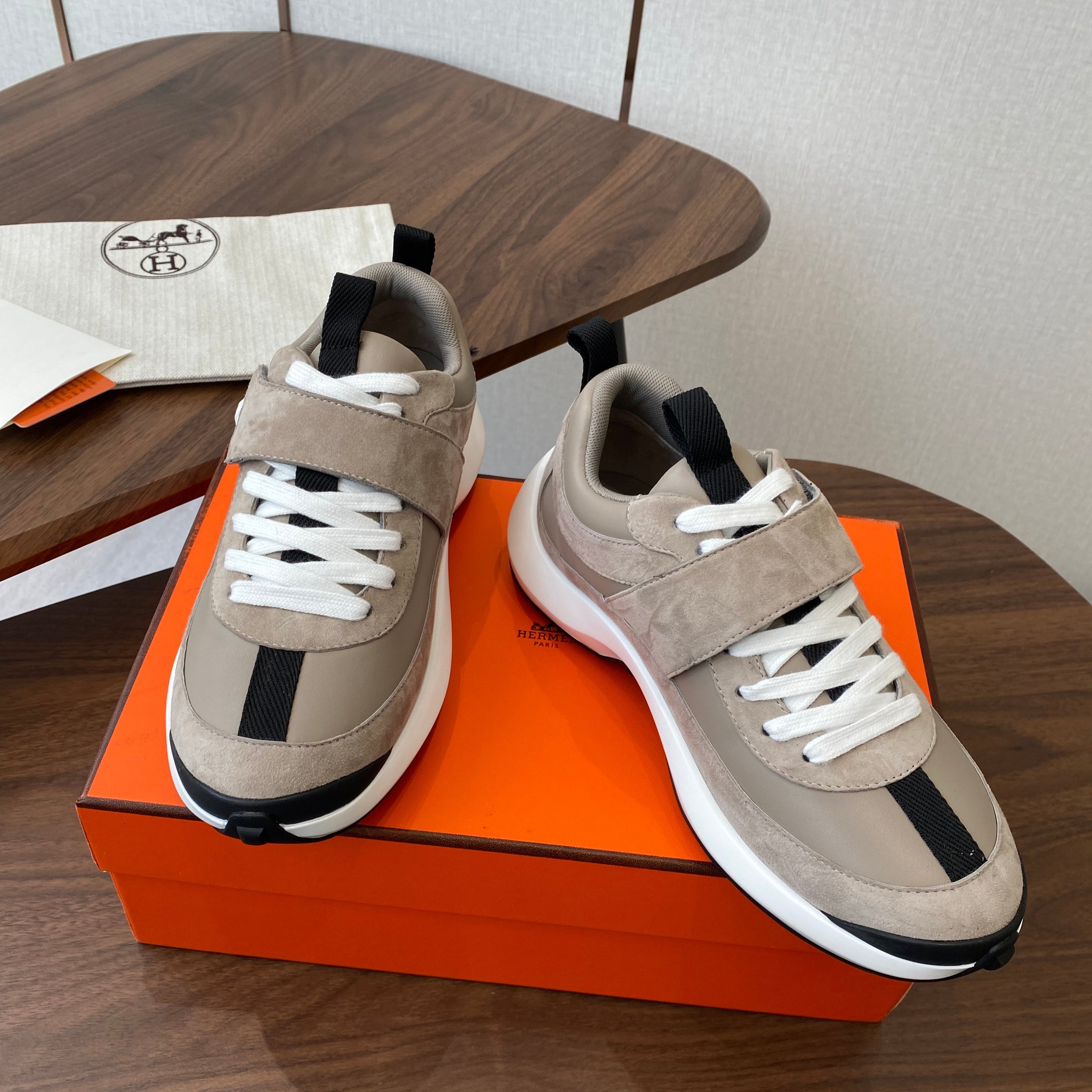 HM couple's sneakers taupe suede 477365