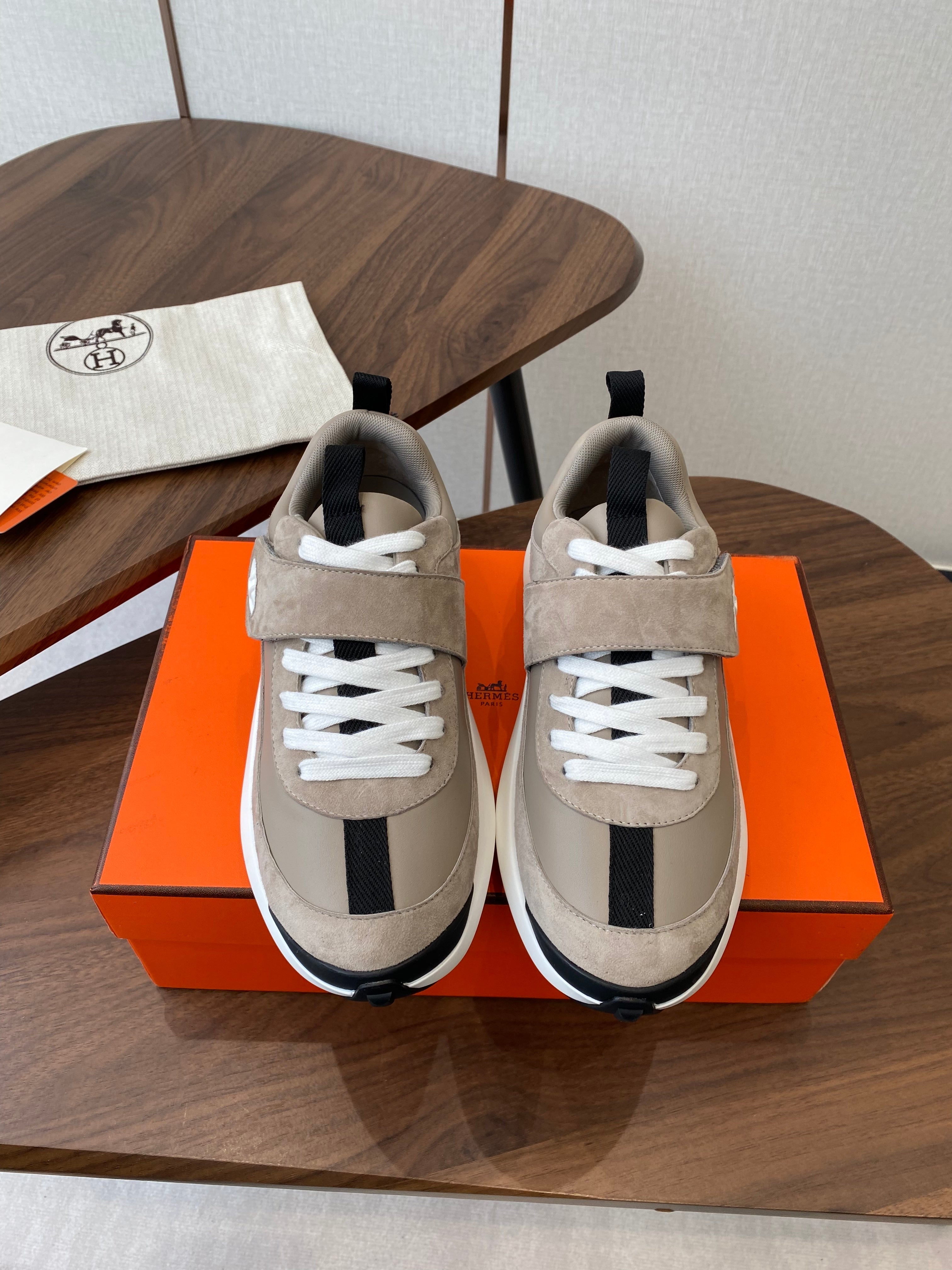 HM couple's sneakers taupe suede 477365