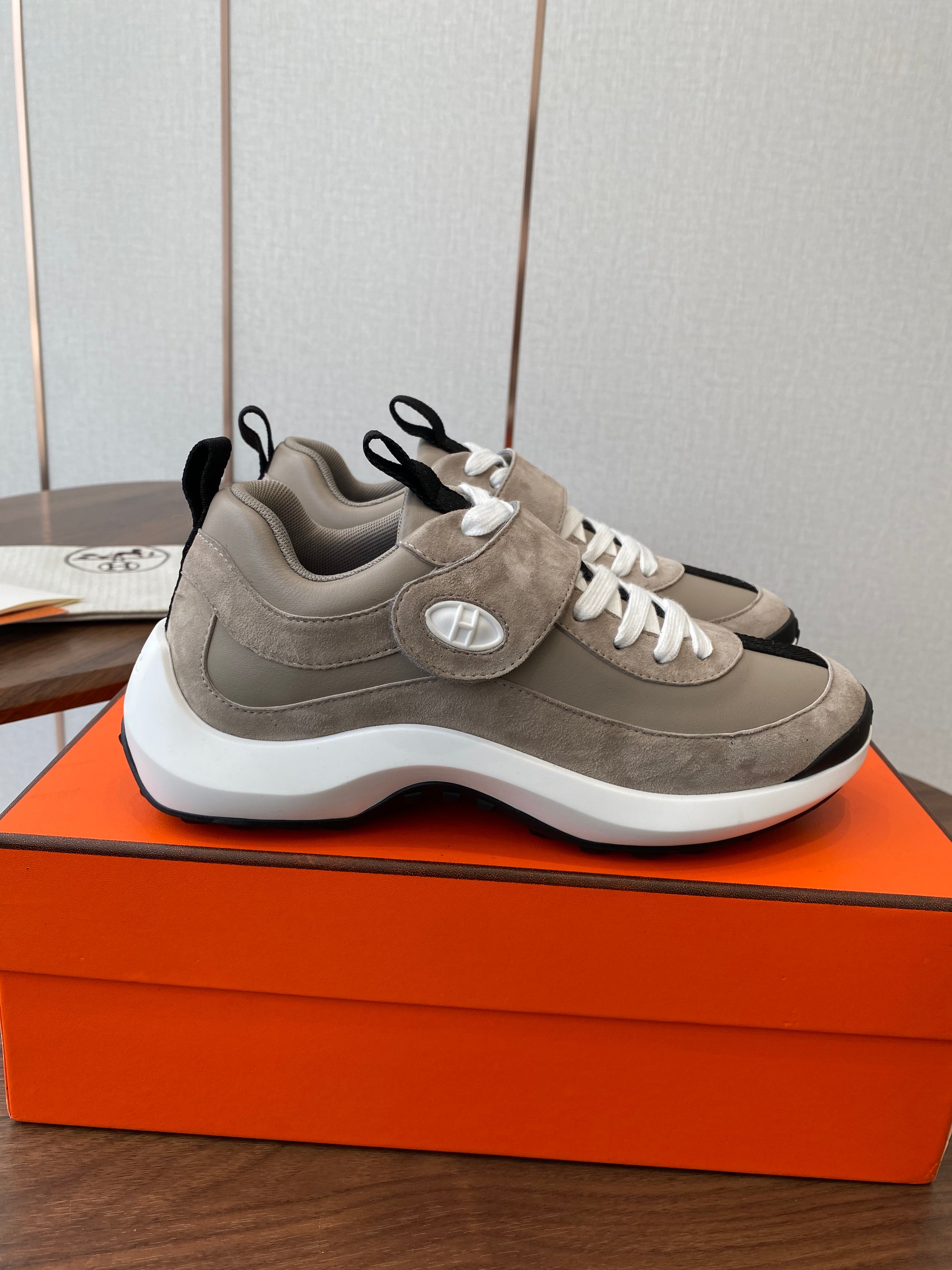 HM couple's sneakers taupe suede 477365