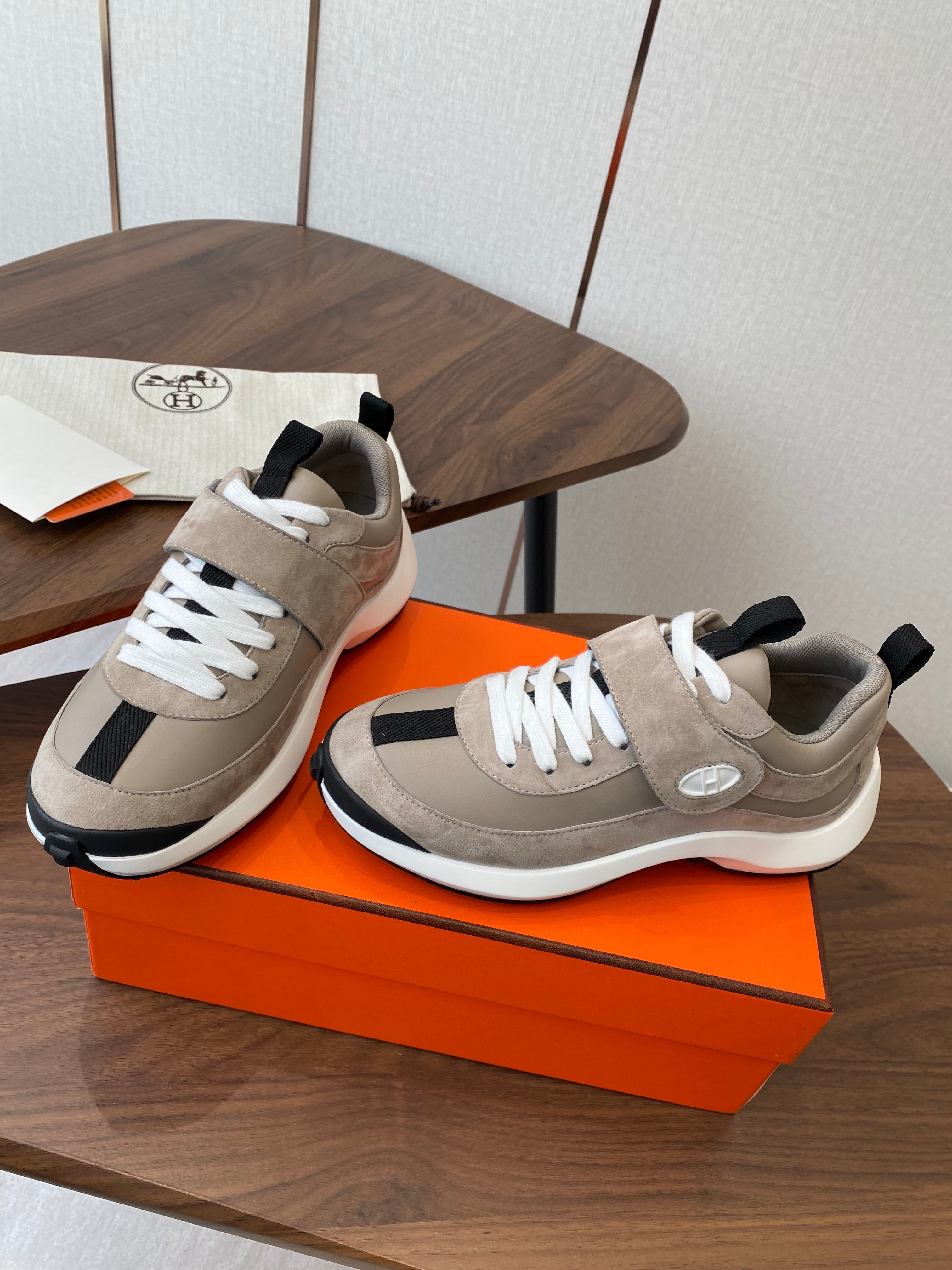 HM couple's sneakers taupe suede 477365