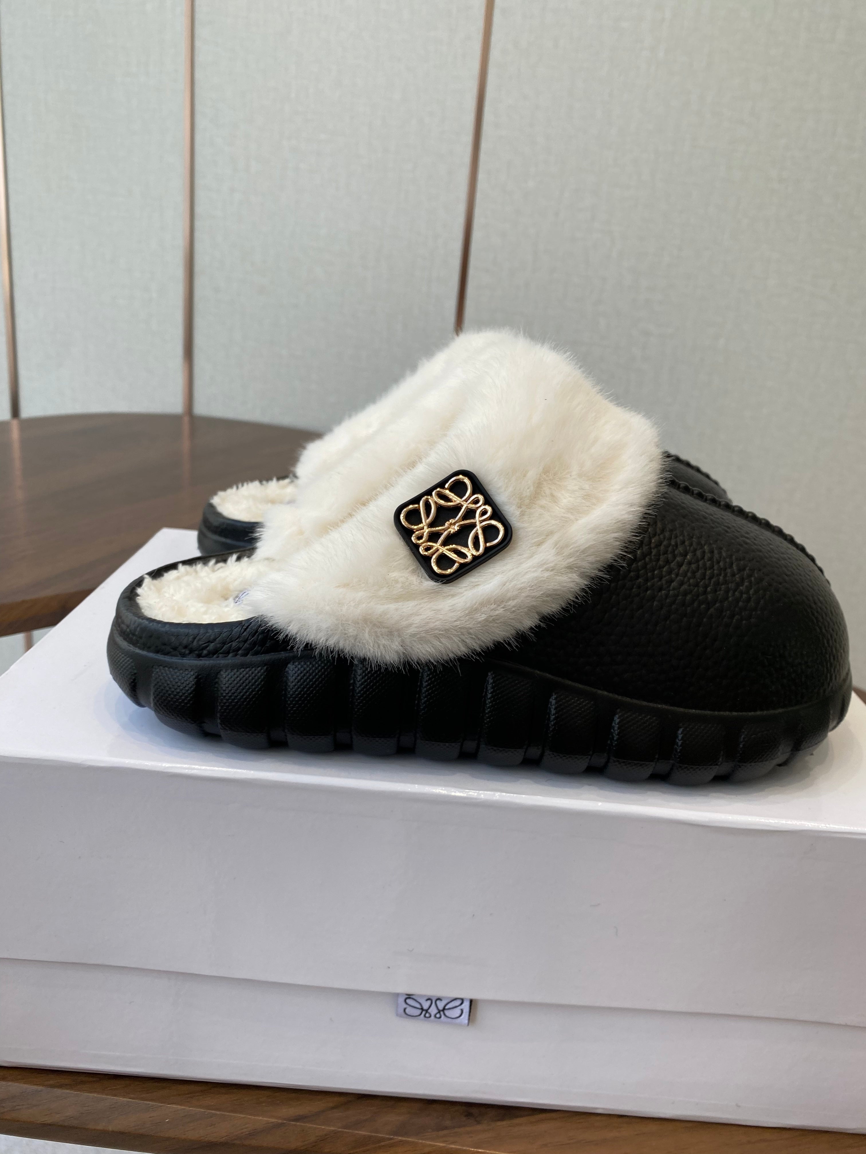 Loewe slippers black leather wool 477788