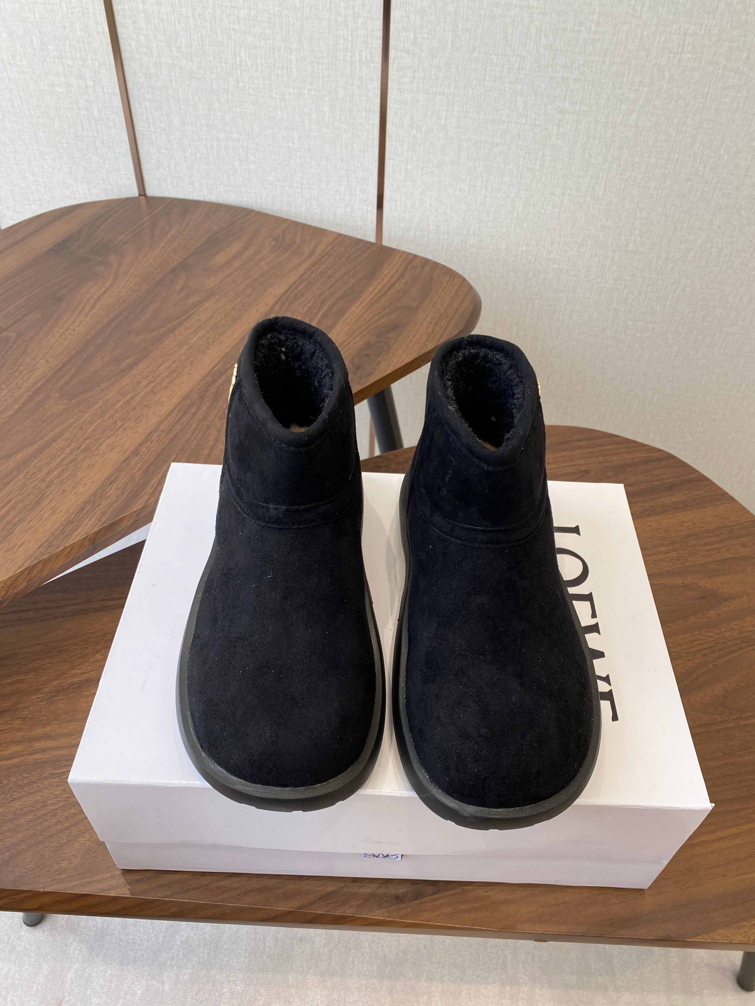 Loewe snow boots black suede wool 477797