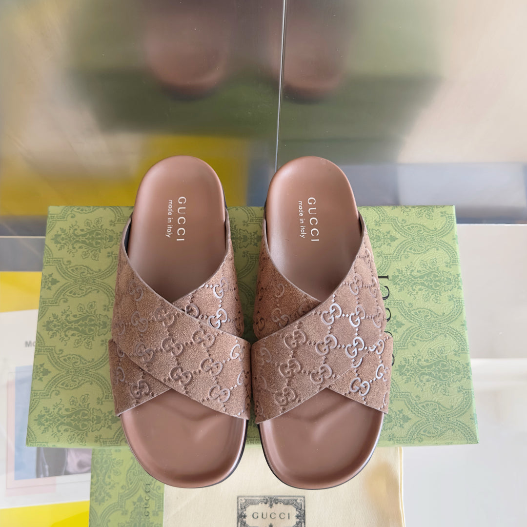 GG Men's Slide Brown Embossed Suede 595710