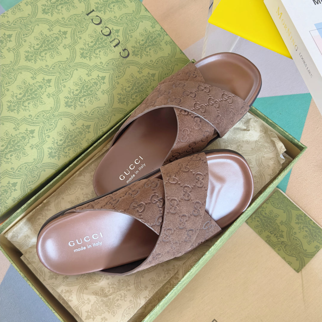 GG Men's Slide Brown Embossed Suede 595710